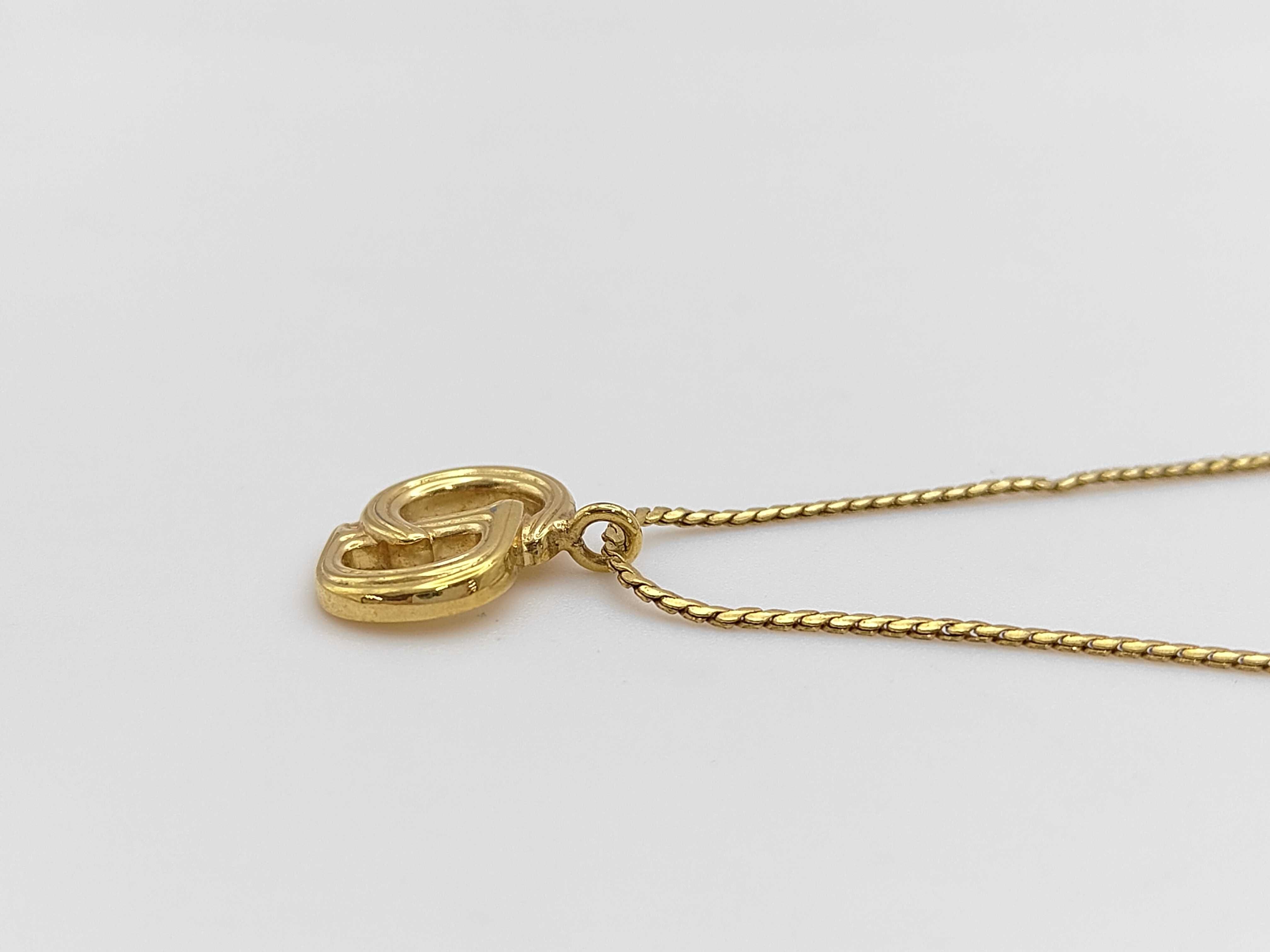 necklace — view 3