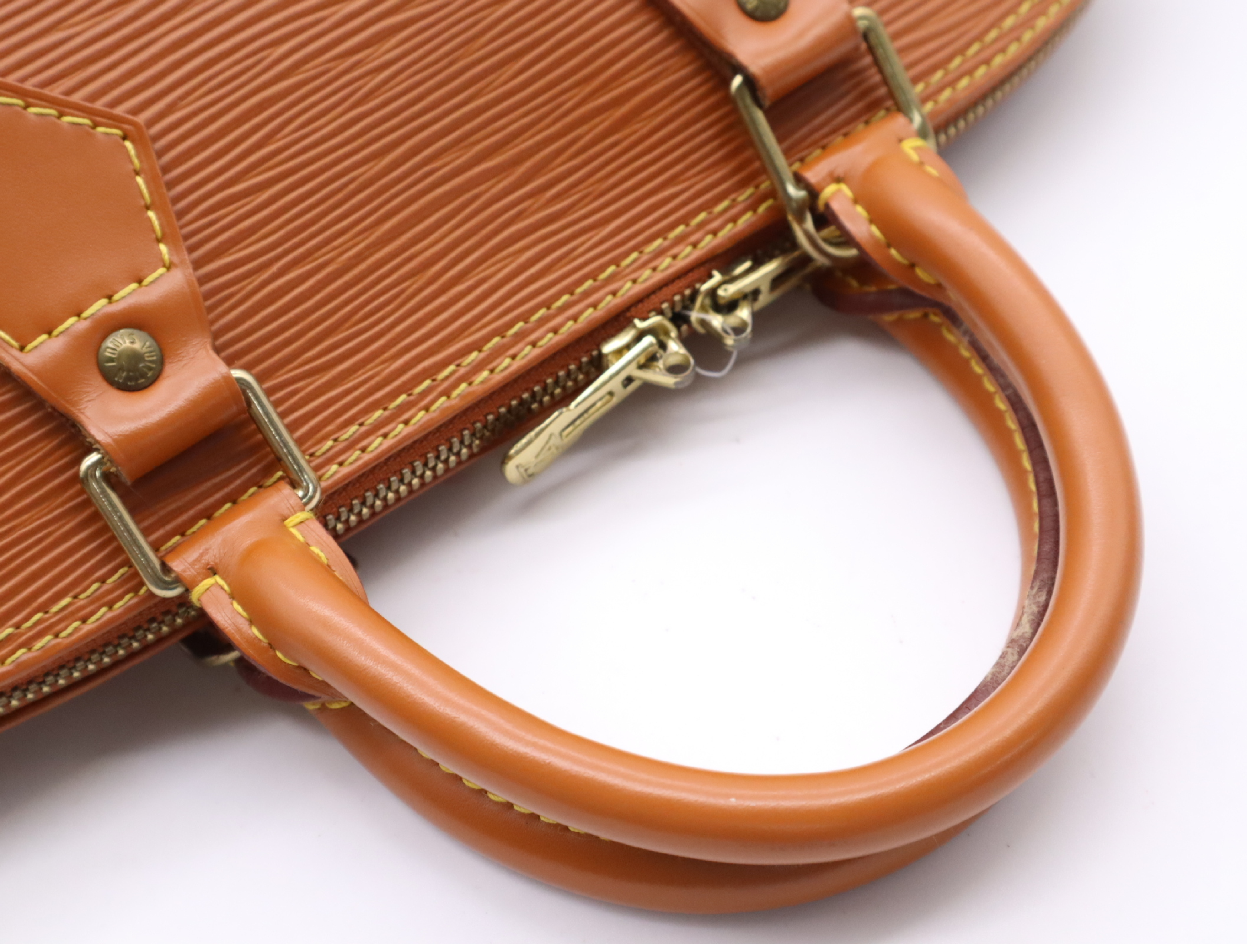 M52148 Epi Arma Zipangu Gold Handbag — view 10