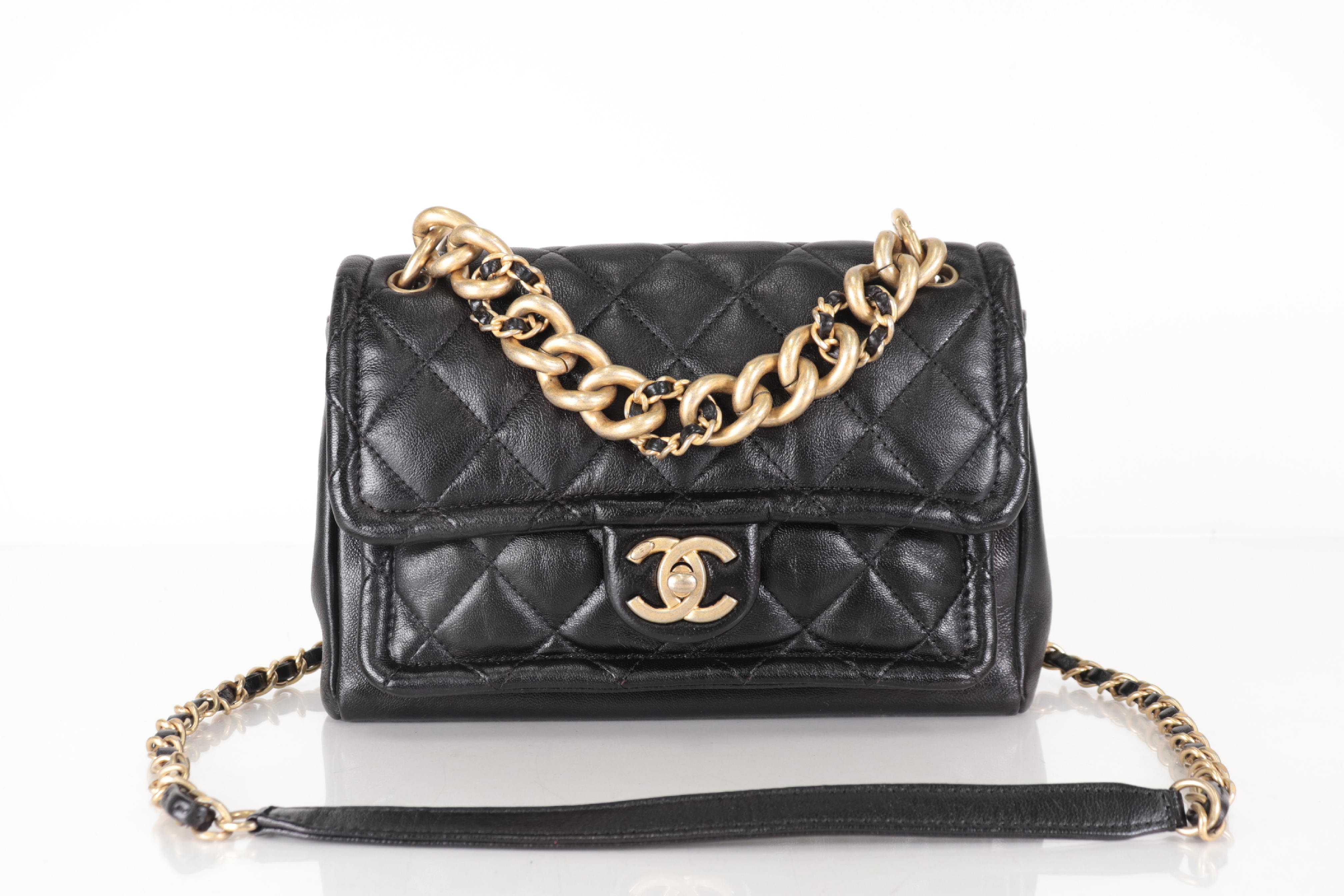 Lambskin 2-Way Chain Shoulder Bag (Serial Number 28) — view 2