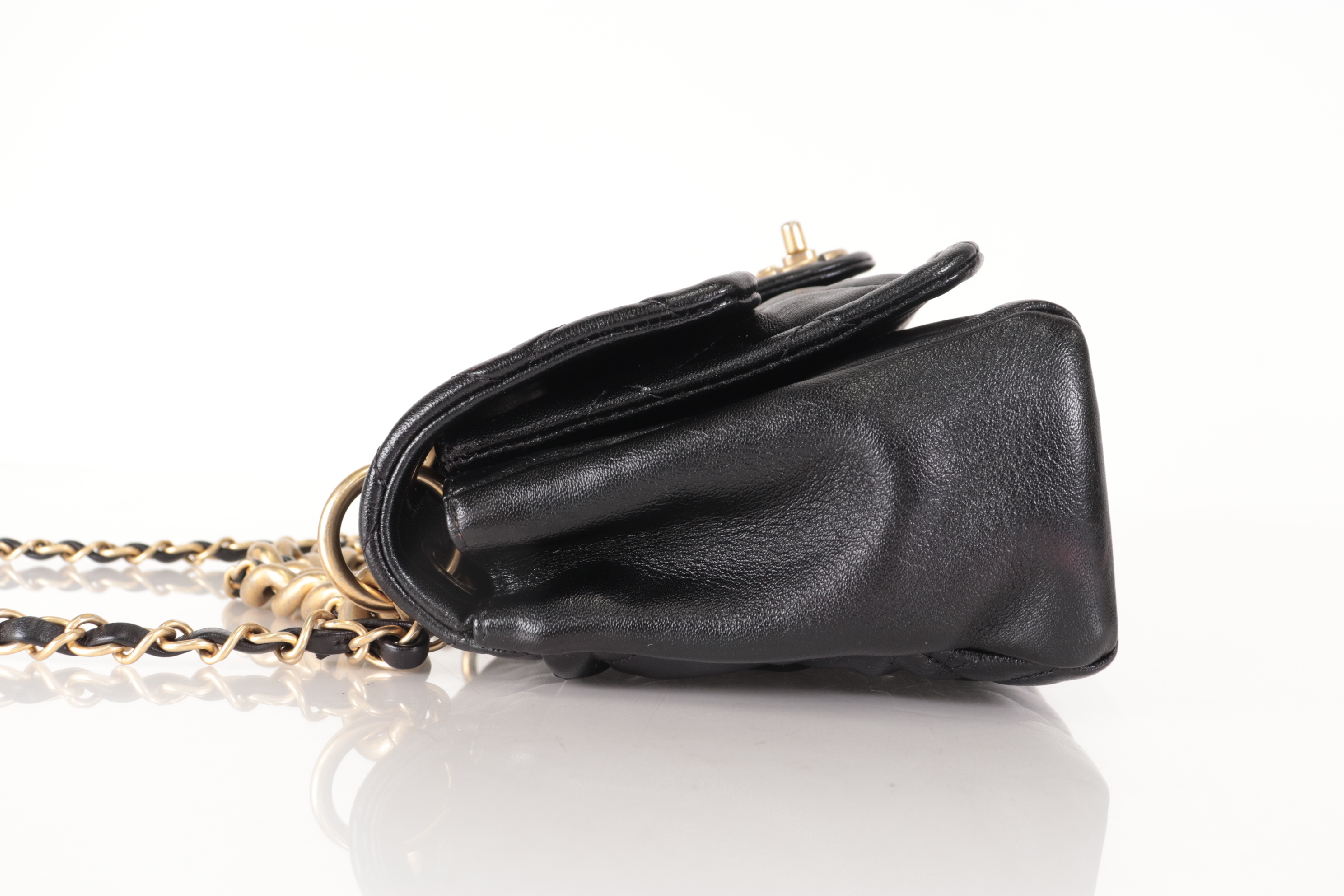 Lambskin 2-Way Chain Shoulder Bag (Serial Number 28) — view 4