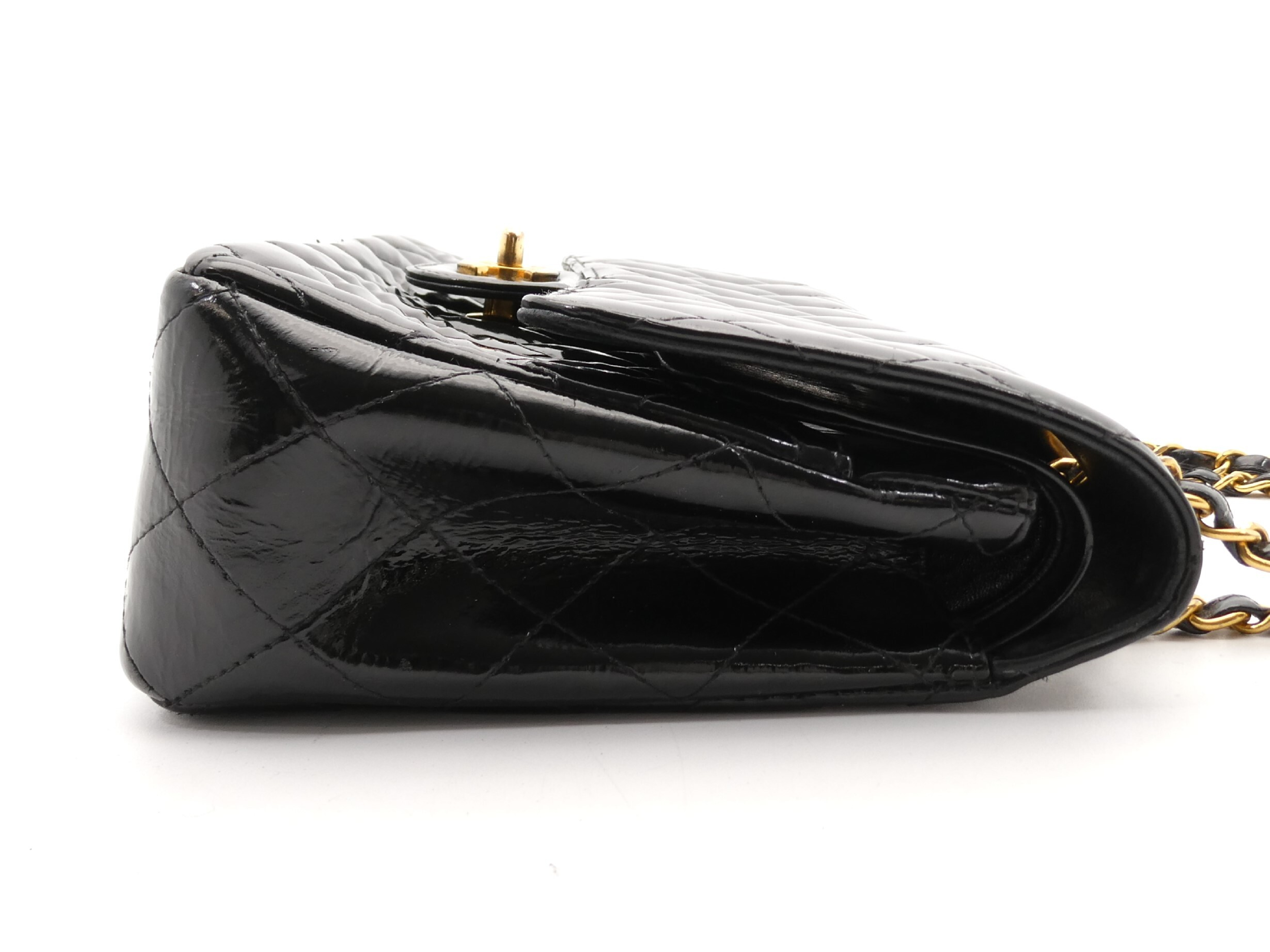 Matelassé Coco Mark Enamel Double Flap Double Chain Shoulder Bag — view 4