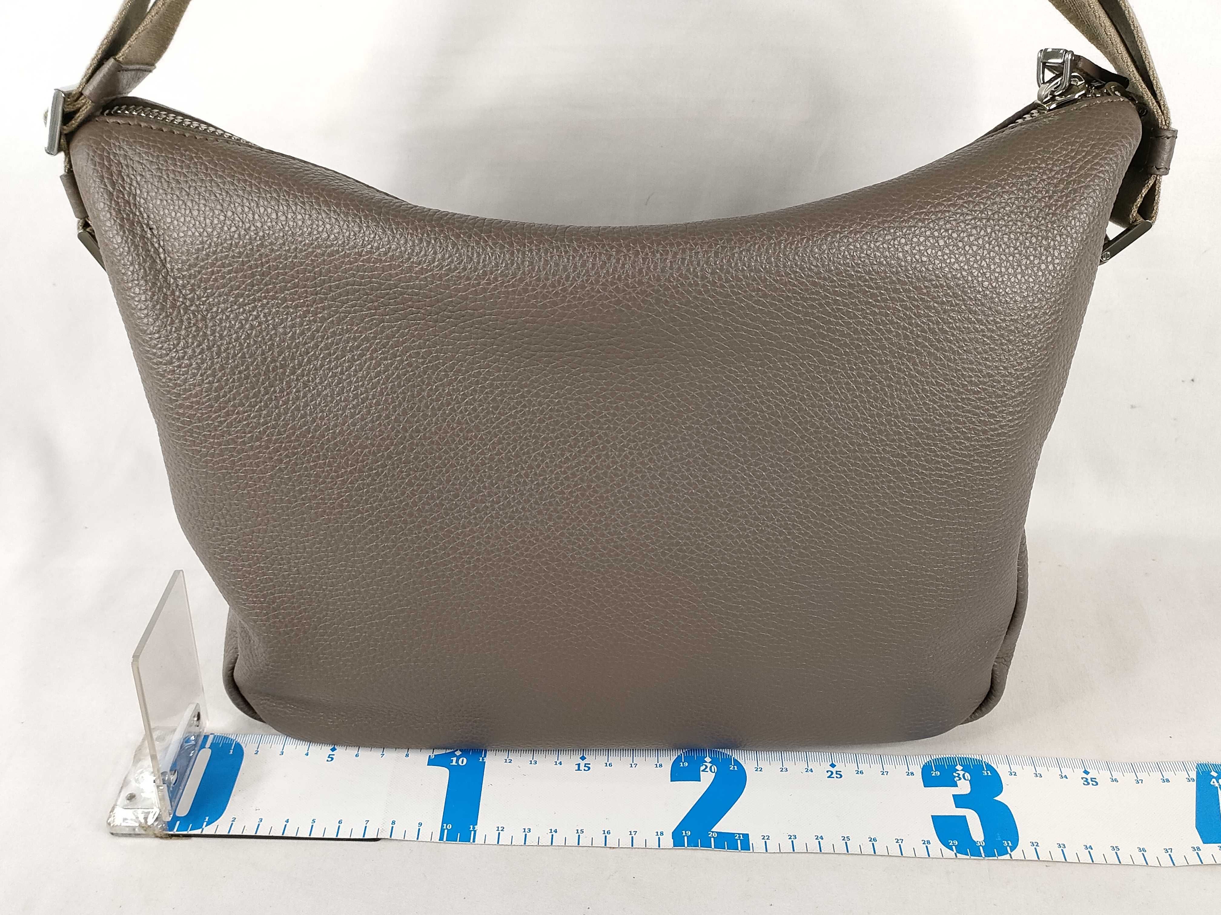 2VH182 Vitello Daino Shoulder Bag — view 2