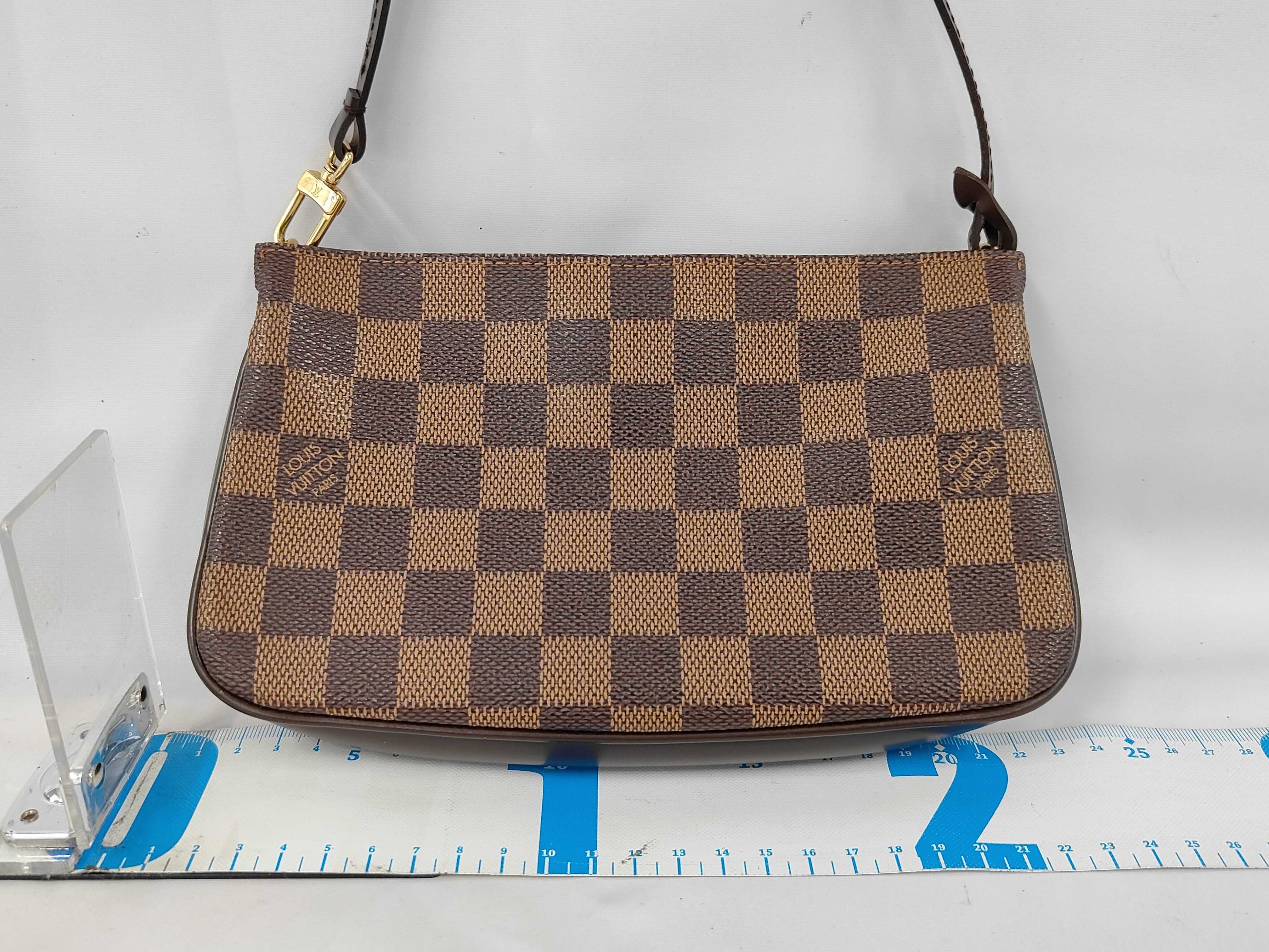 Damier Navona FL1012 Shoulder Bag — view 2
