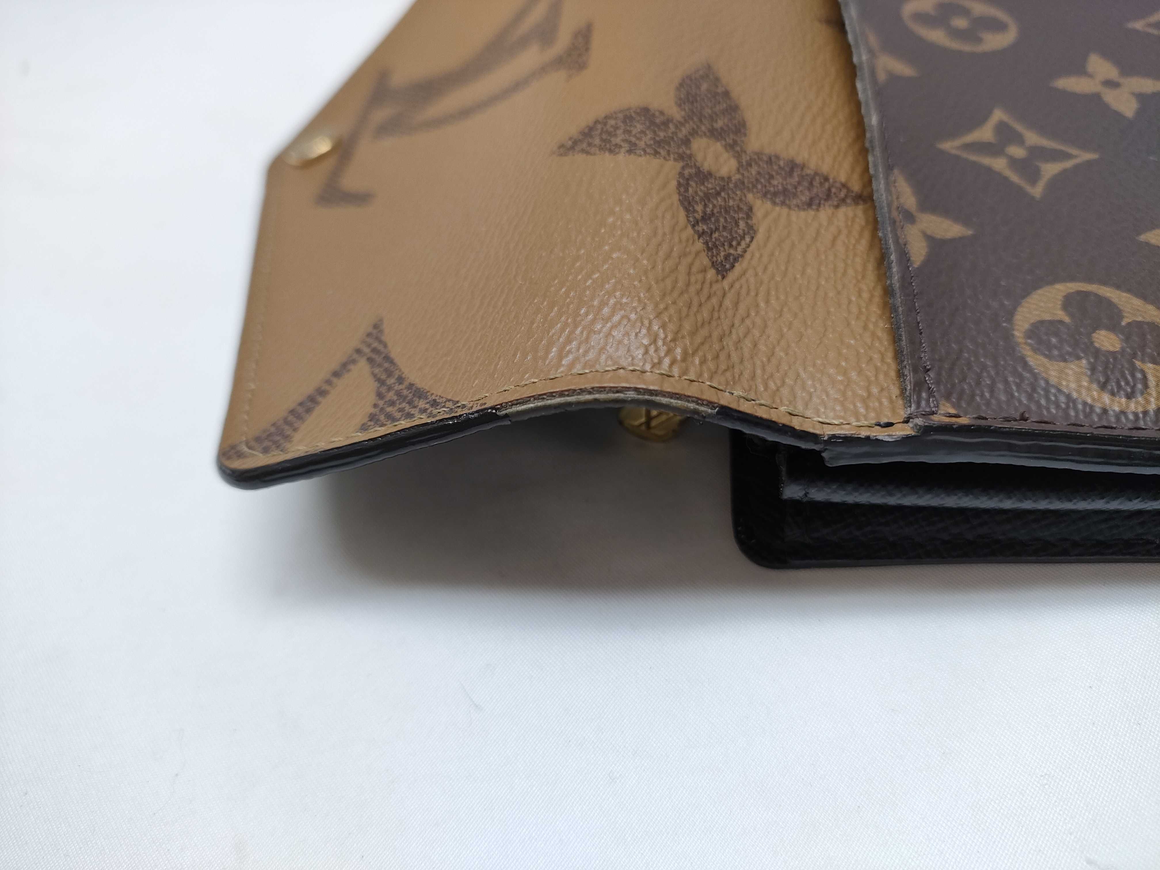 LV Portefeuille Sarah Giant Reverse Wallet — view 14