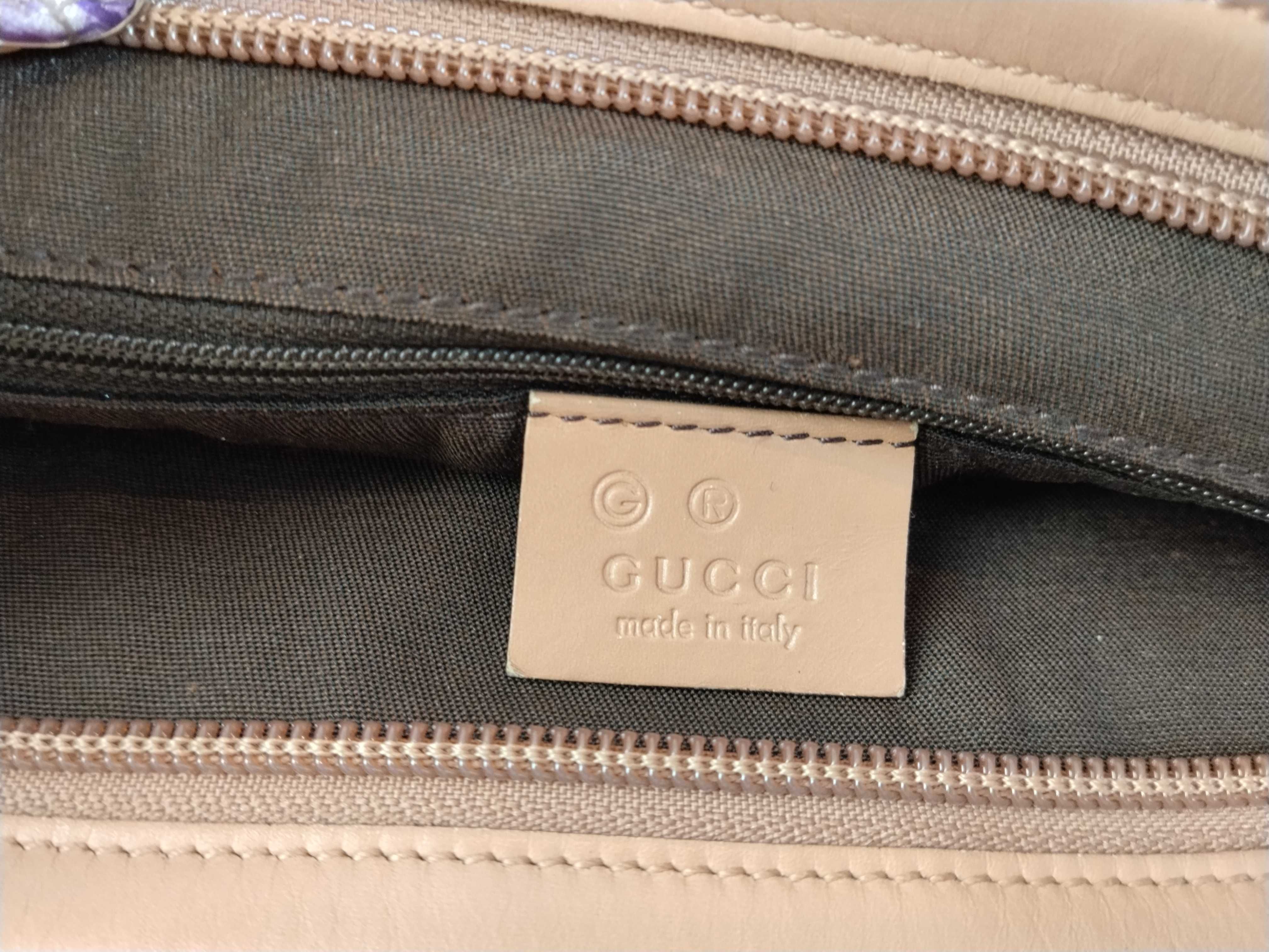 GG Canvas Shoulder Bag 388924 — view 11