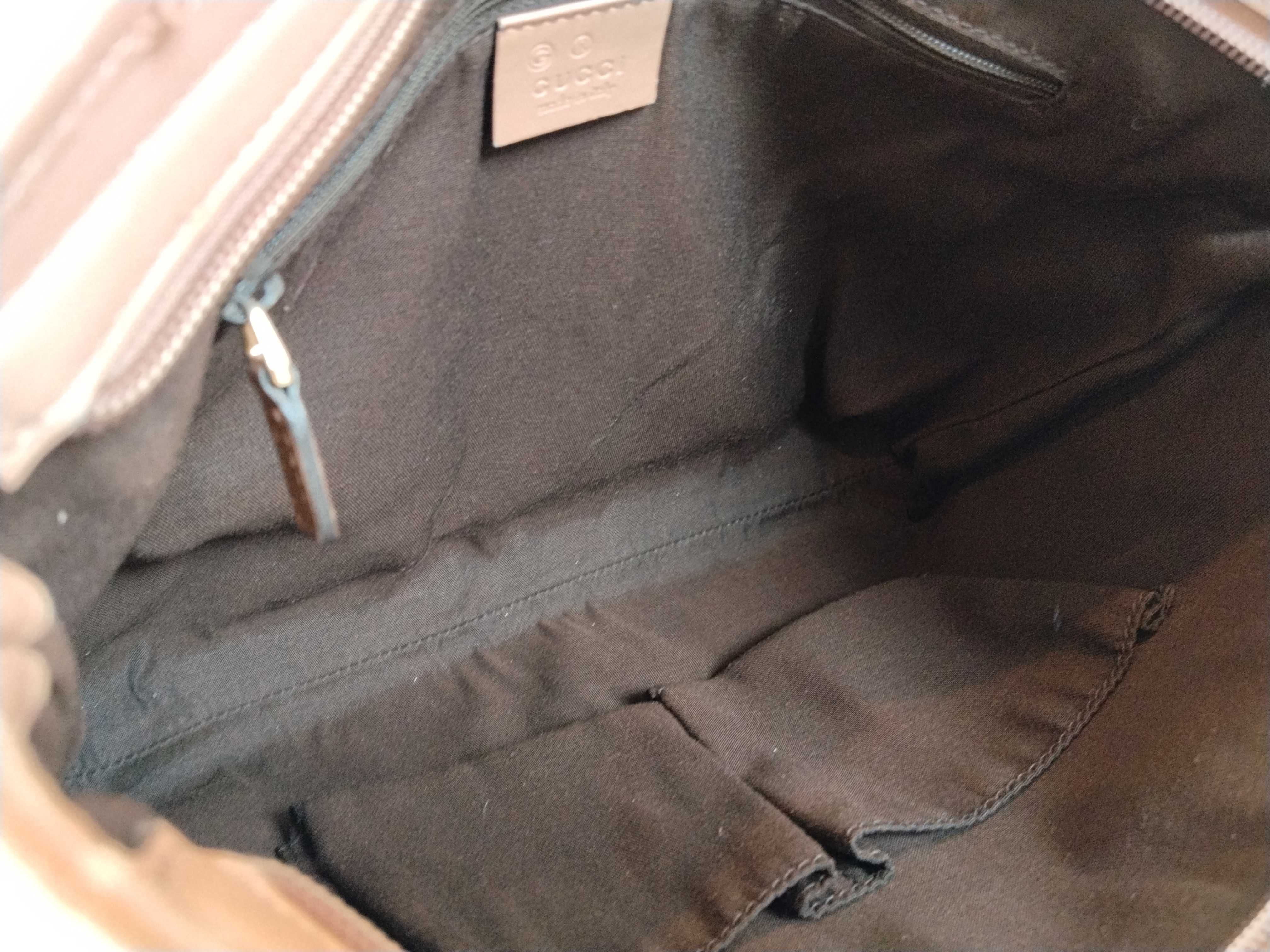 GG Canvas Shoulder Bag 388924 — view 9