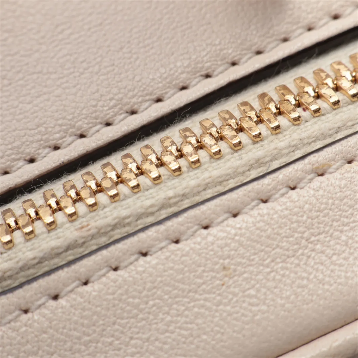 Blondie Leather 2WAY Handbag White 744434 — view 15