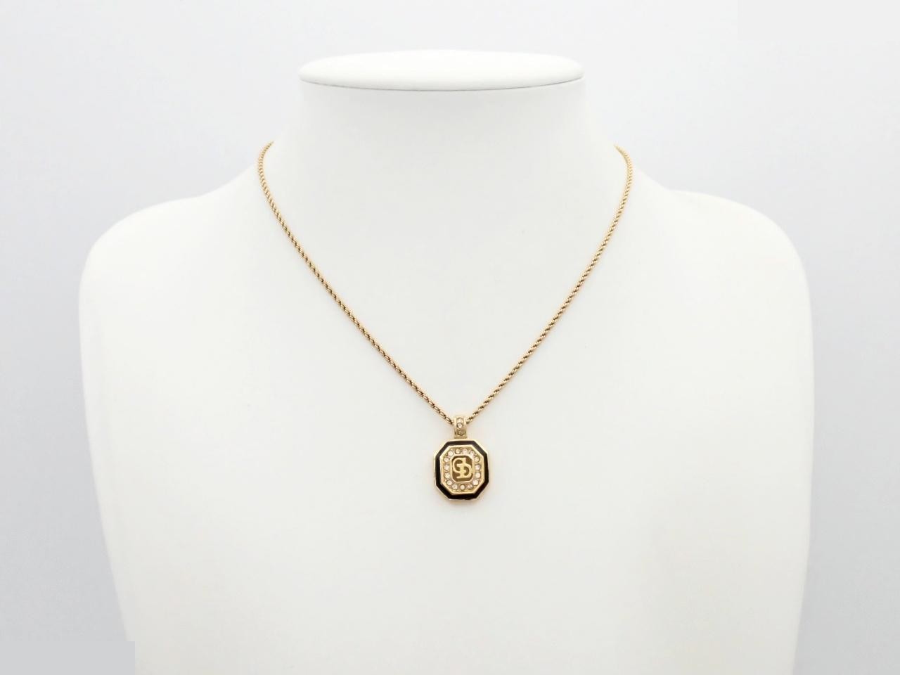 Necklace, neck circumference approximately 42 cm — view 3