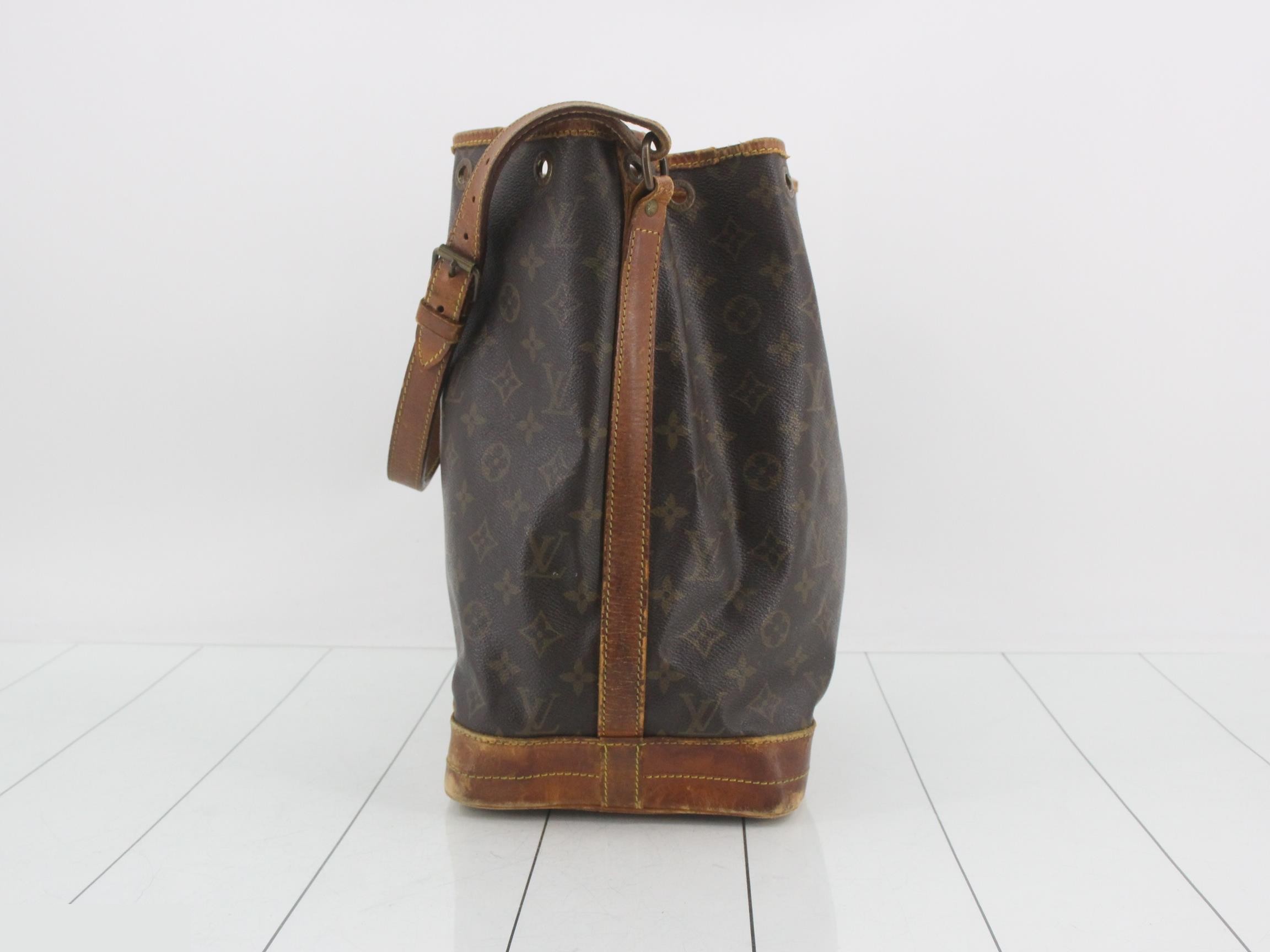 Noe Monogram Shoulder Bag — view 3