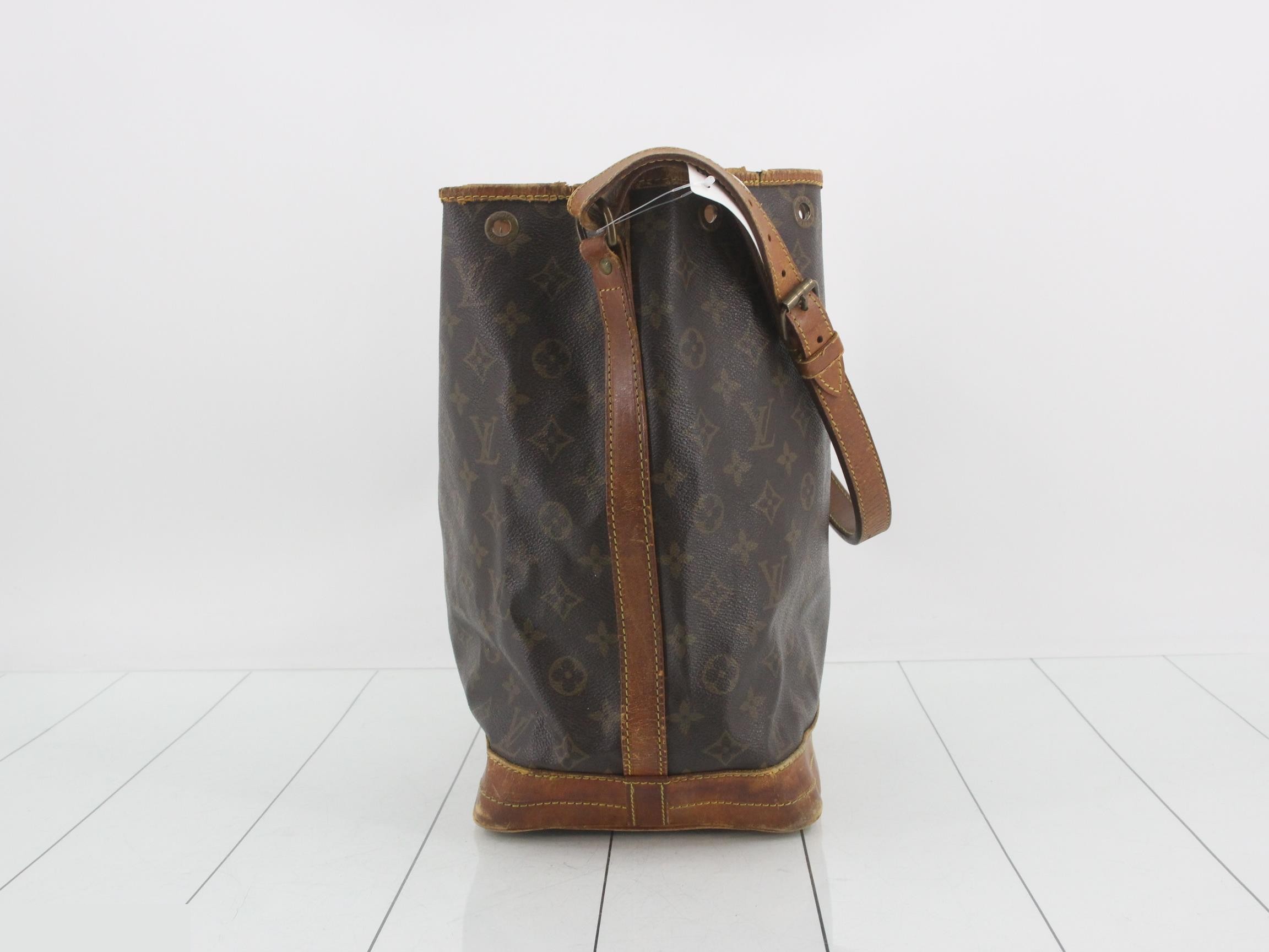 Noe Monogram Shoulder Bag — view 4