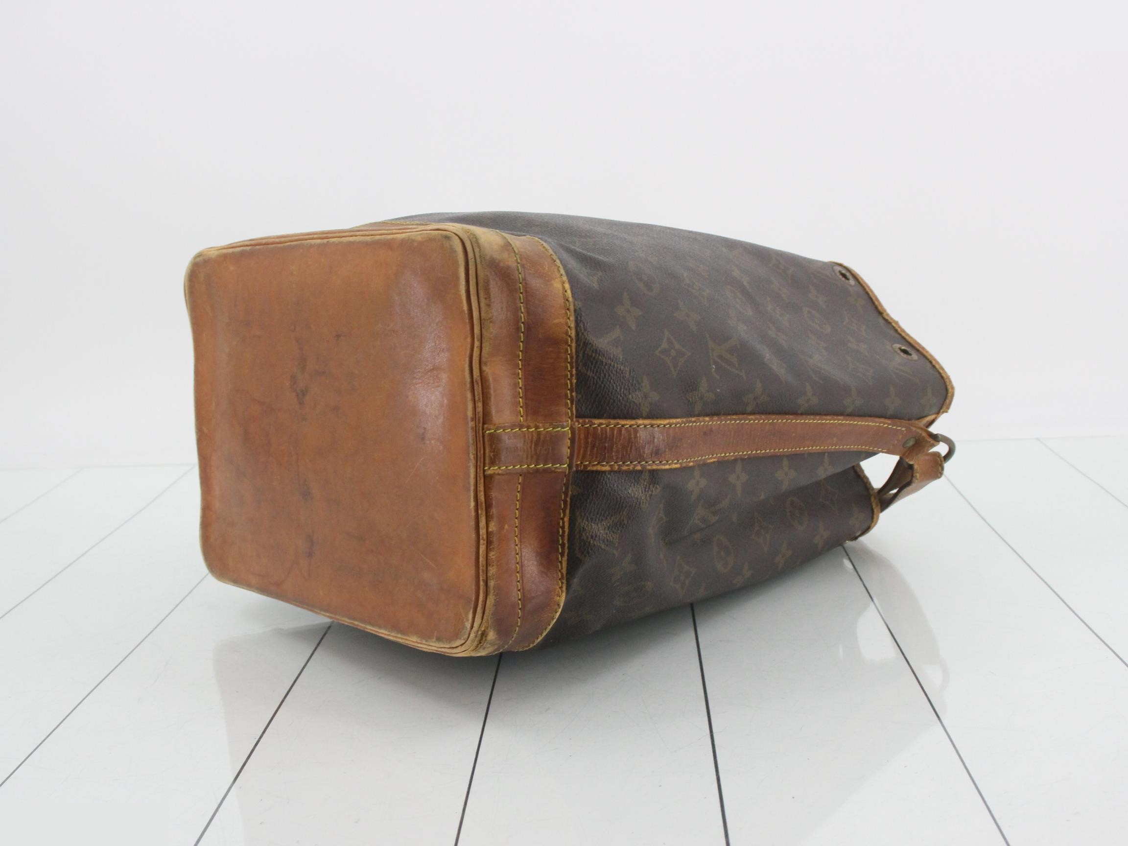 Noe Monogram Shoulder Bag — view 6