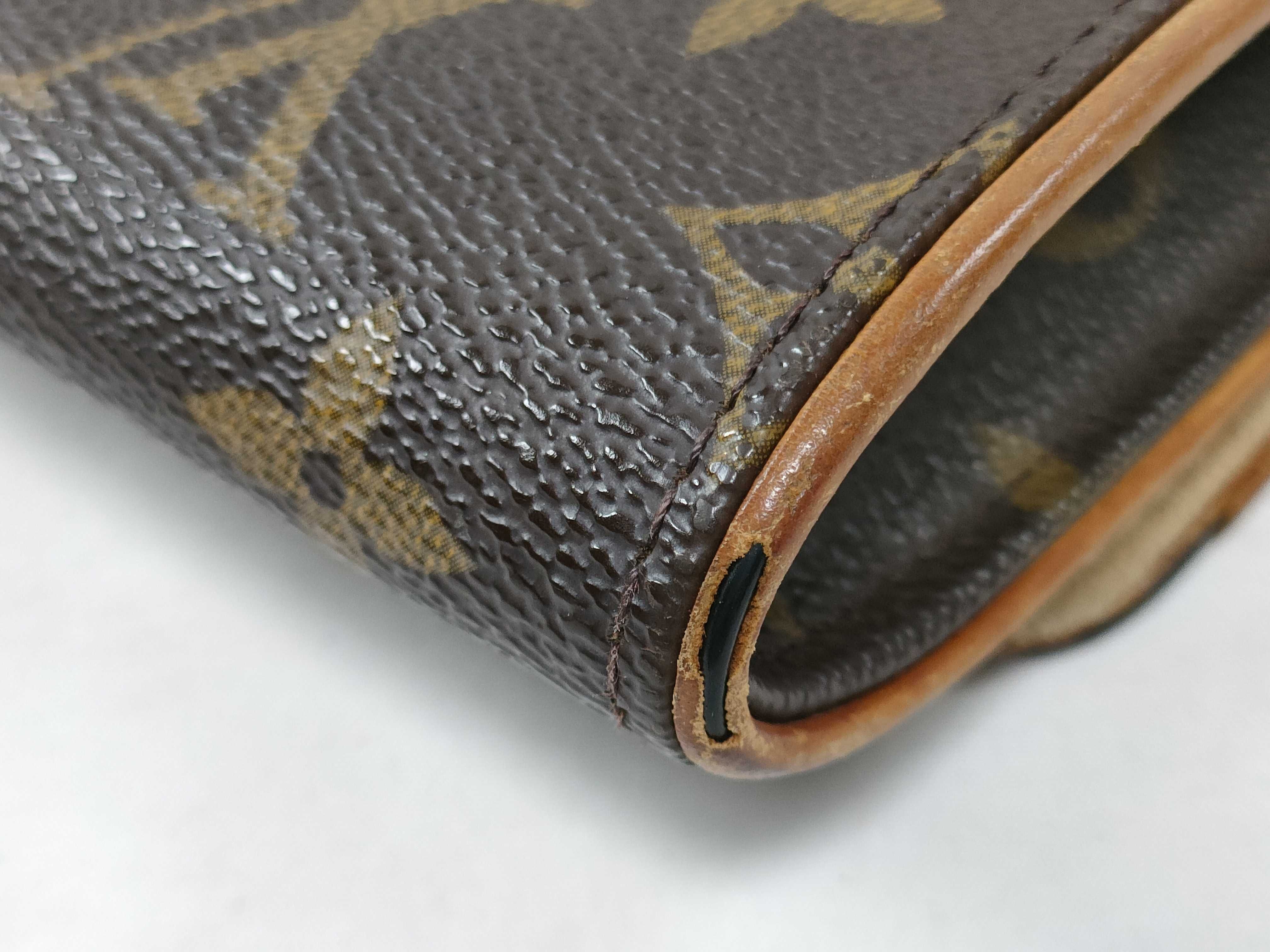 Monogram LV Reporter CA0011 Shoulder Bag — view 4