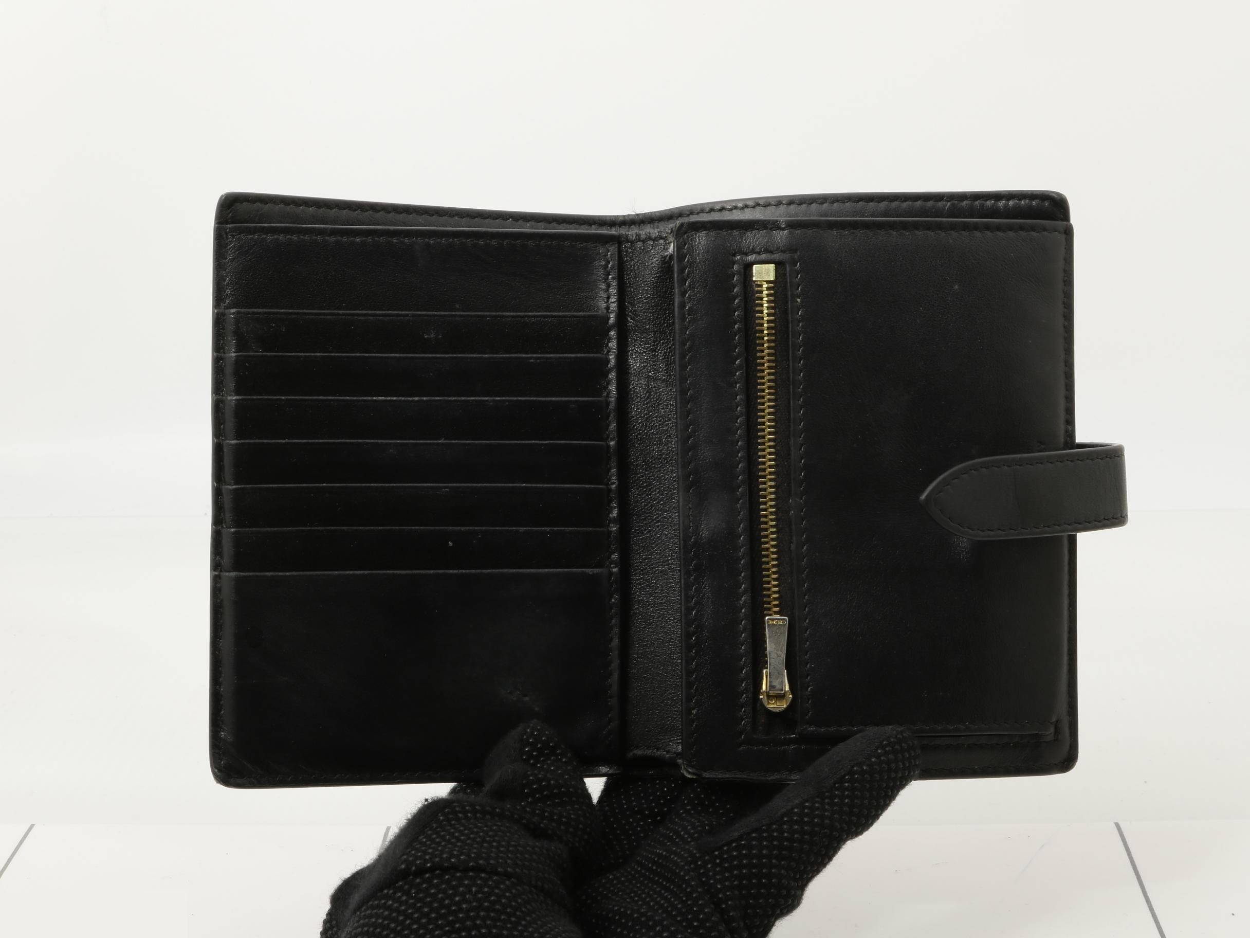 wallet — view 4