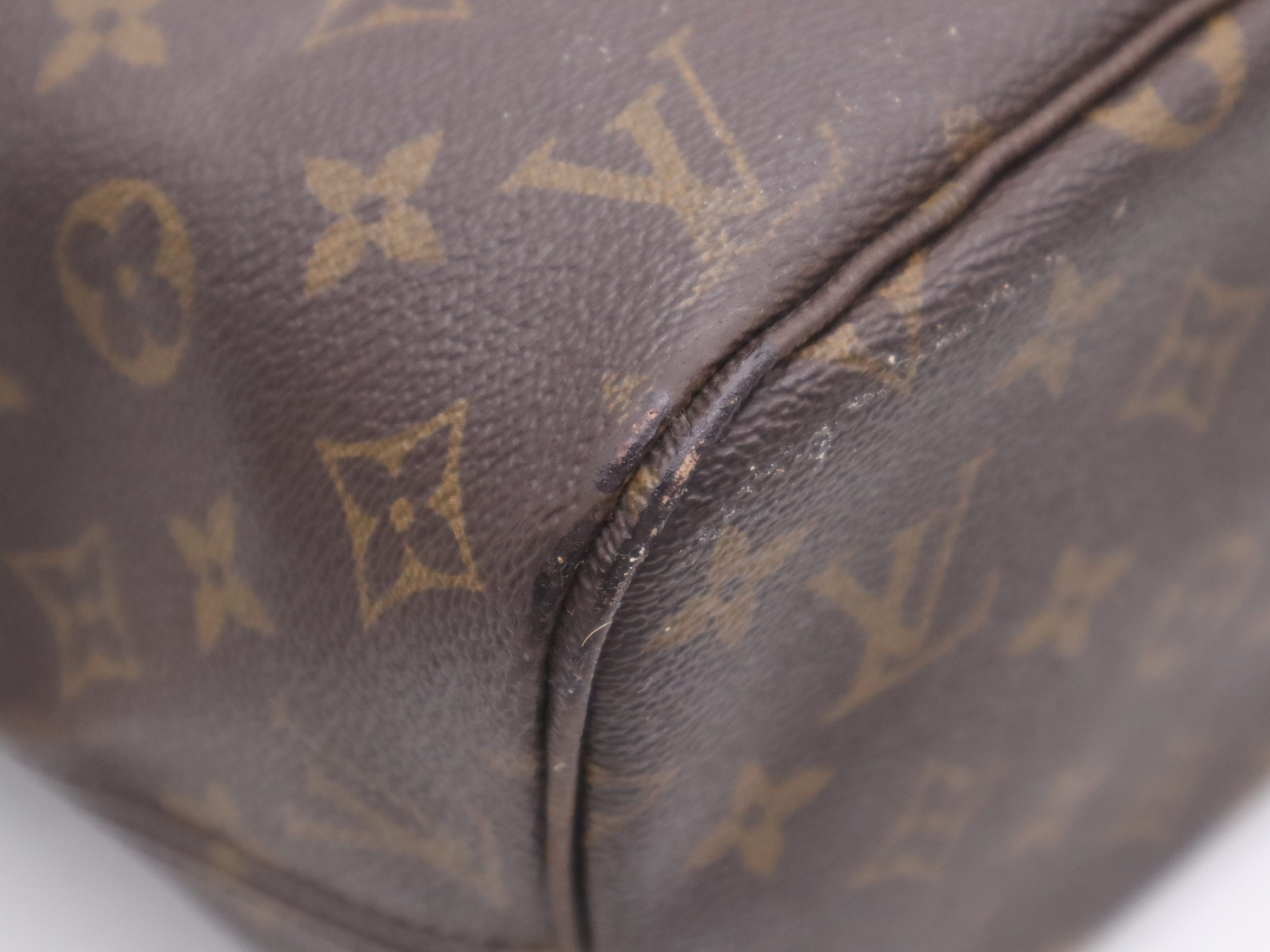M40156 Monogram Neverfull MM (Old Model) Handbag — view 11