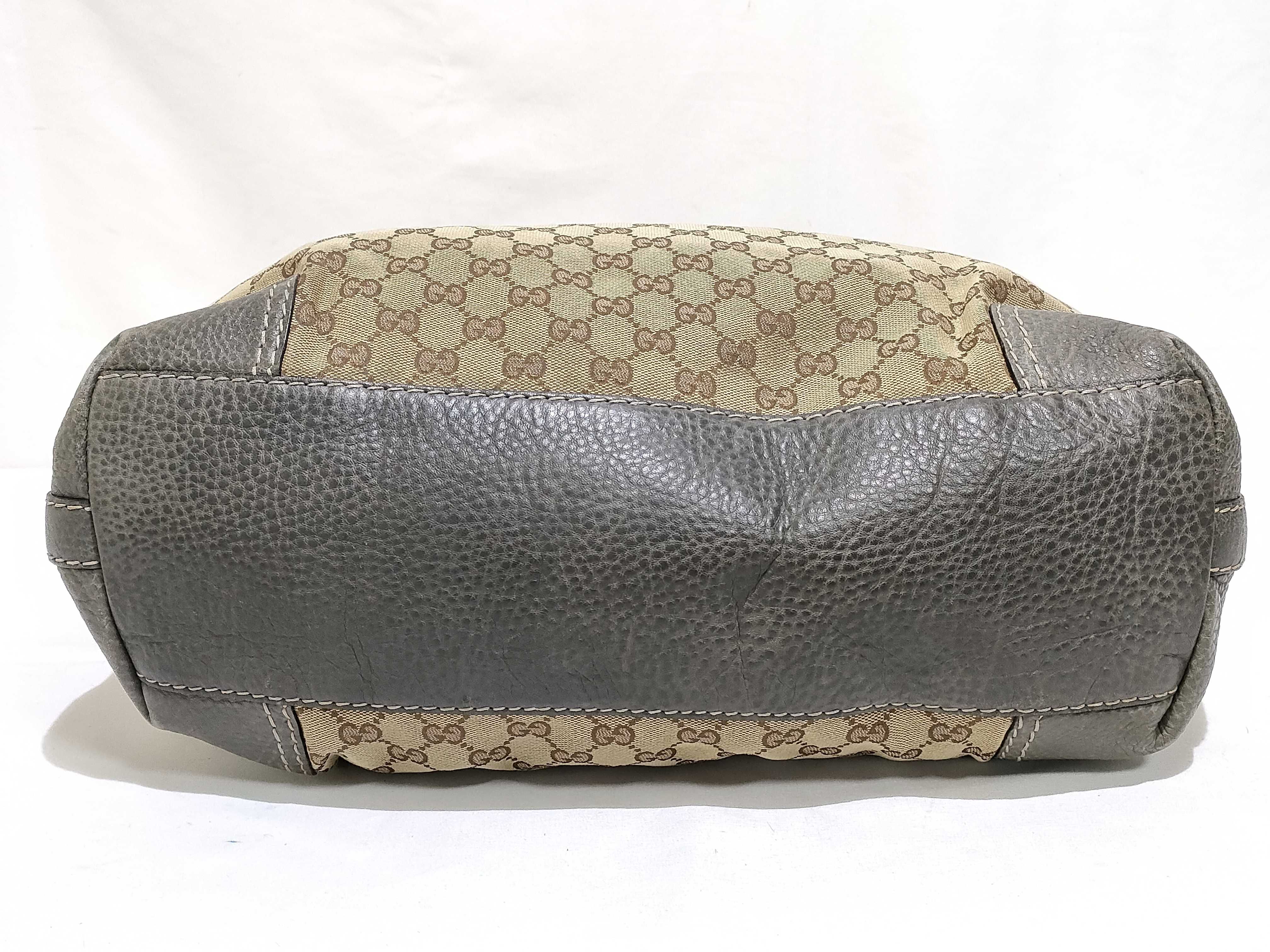GG Canvas Gucci Tote Bag — view 7