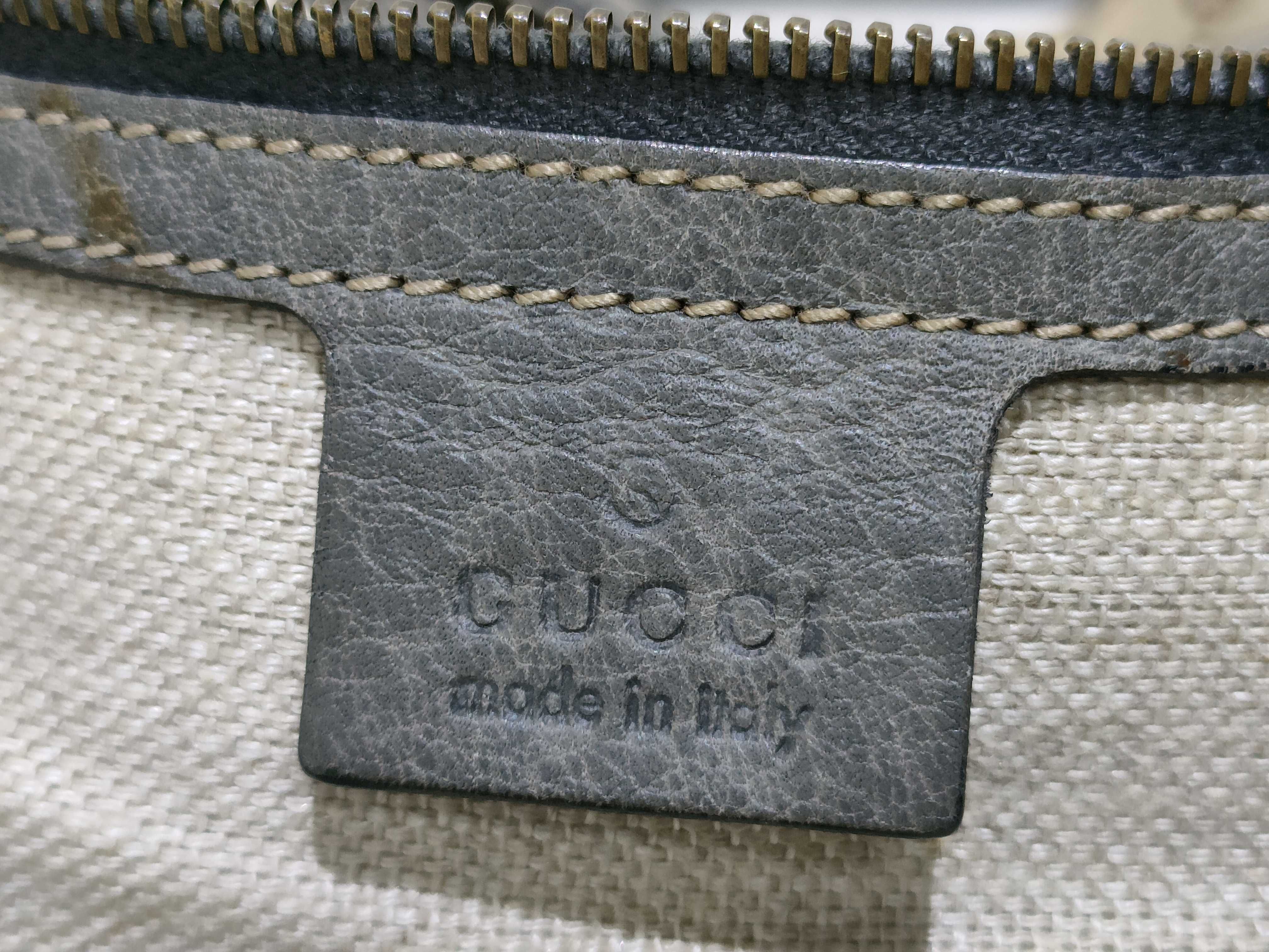 GG Canvas Gucci Tote Bag — view 10