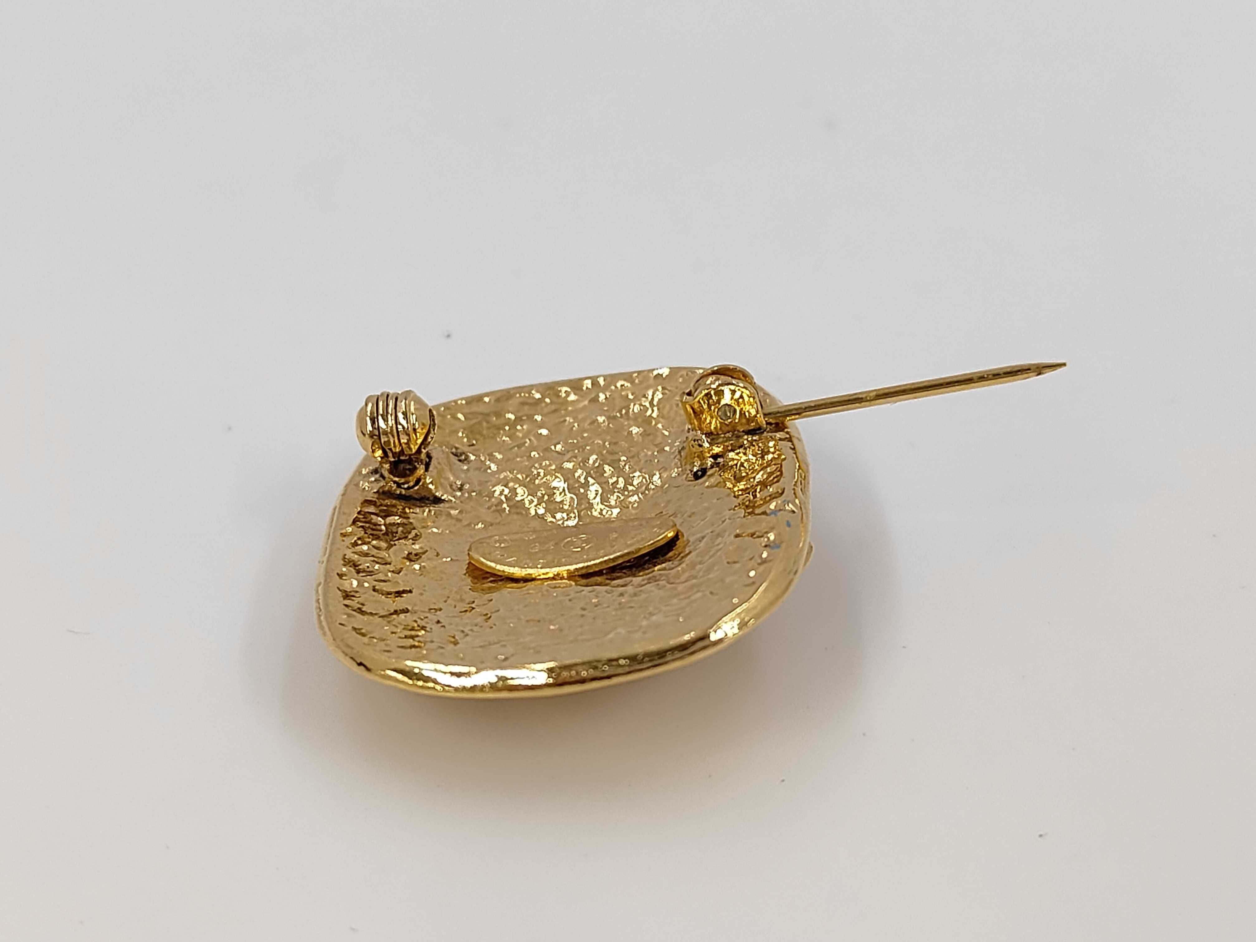 Brooch GP Brooch — view 3