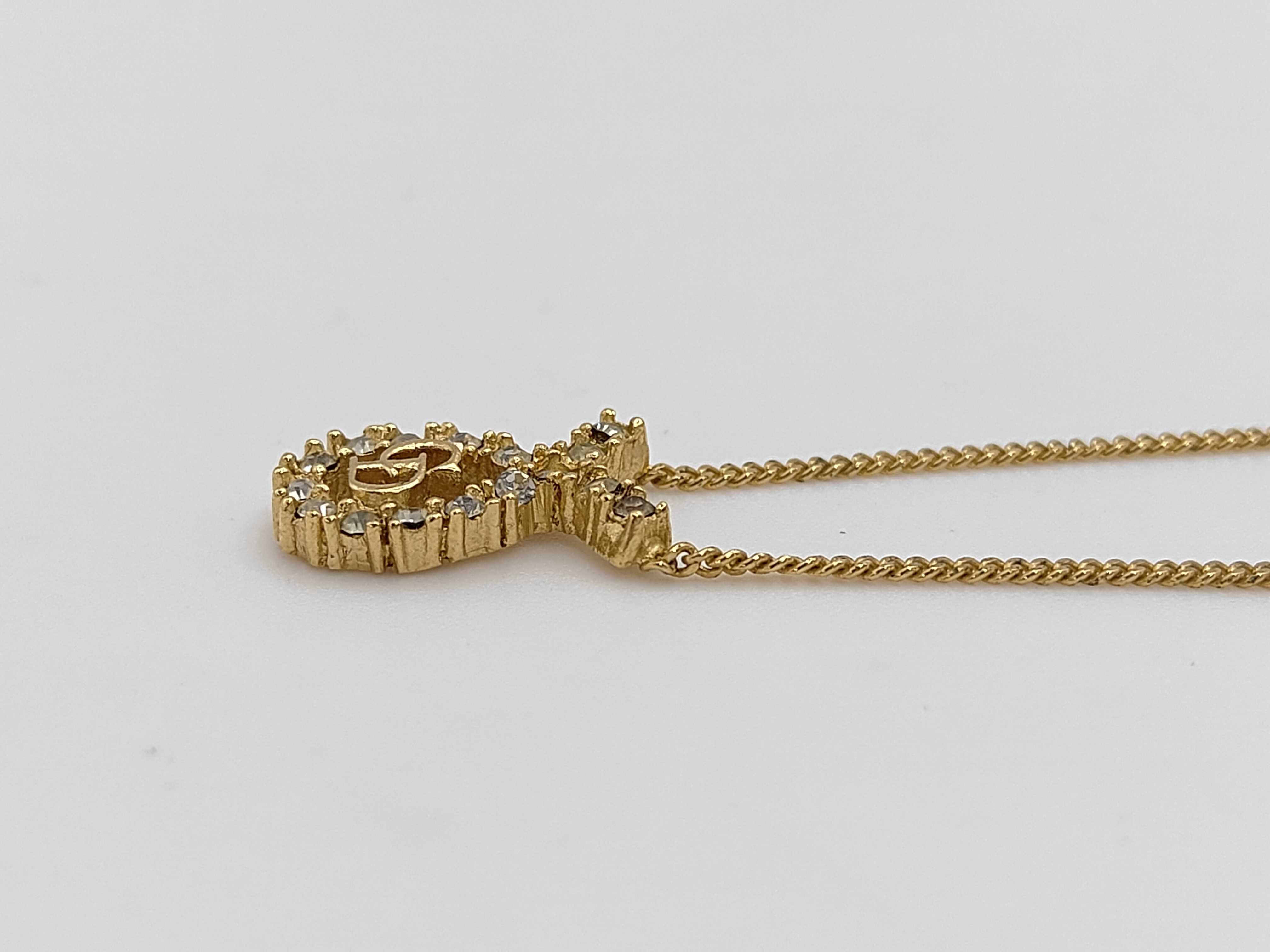 necklace — view 3