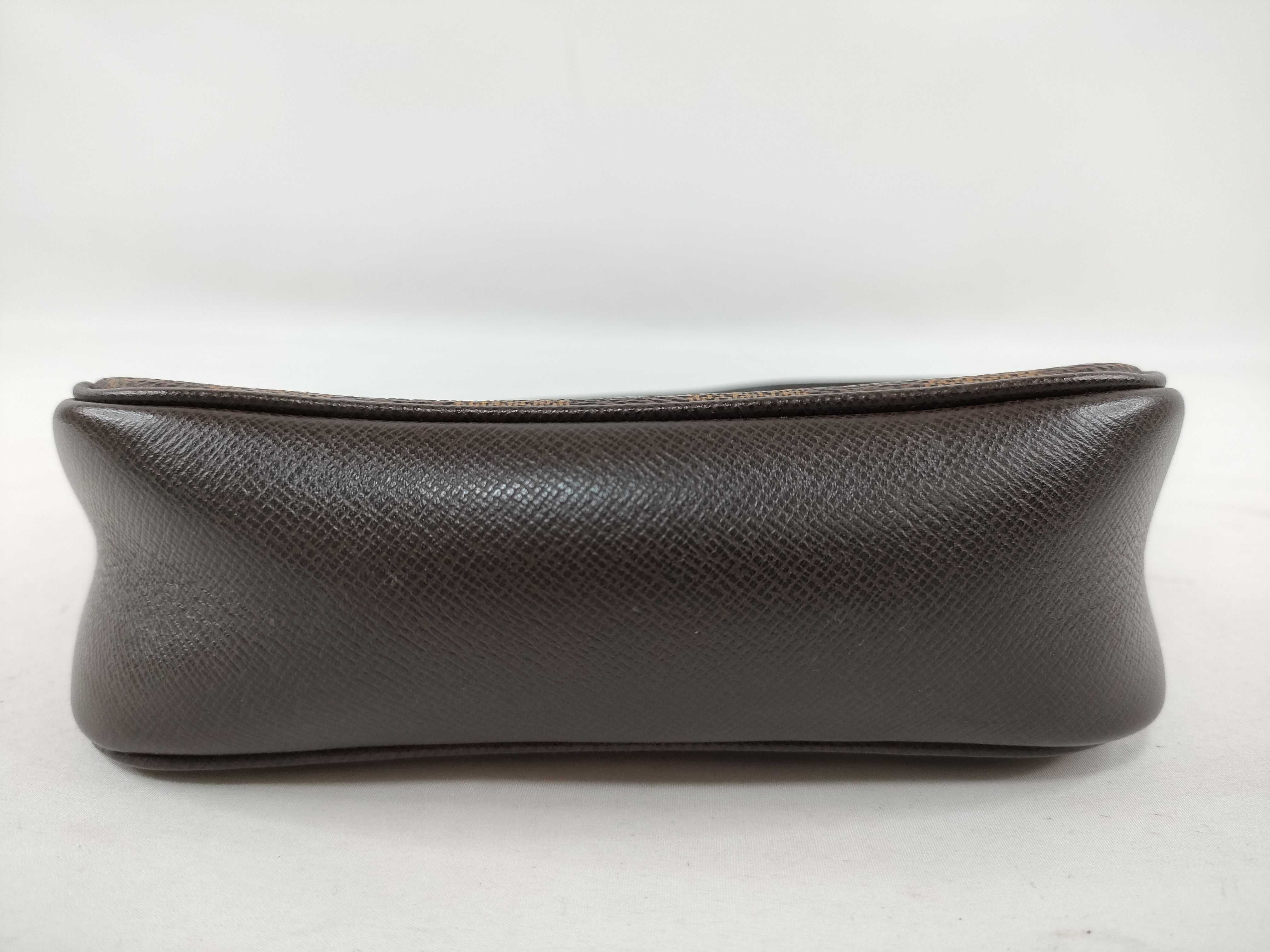 Damier Trousse Makeup Pouch — view 3