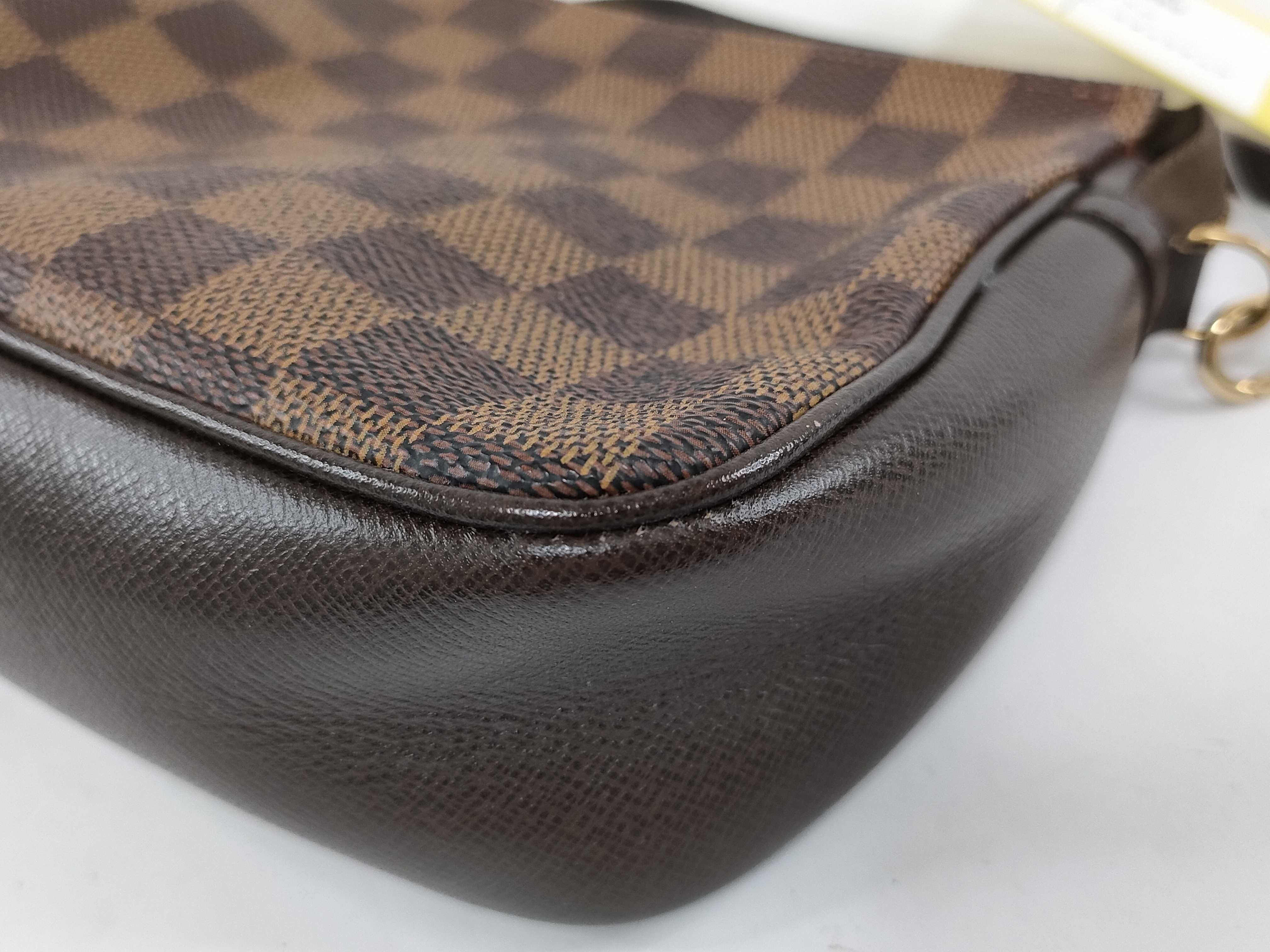 Damier Trousse Makeup Pouch — view 4