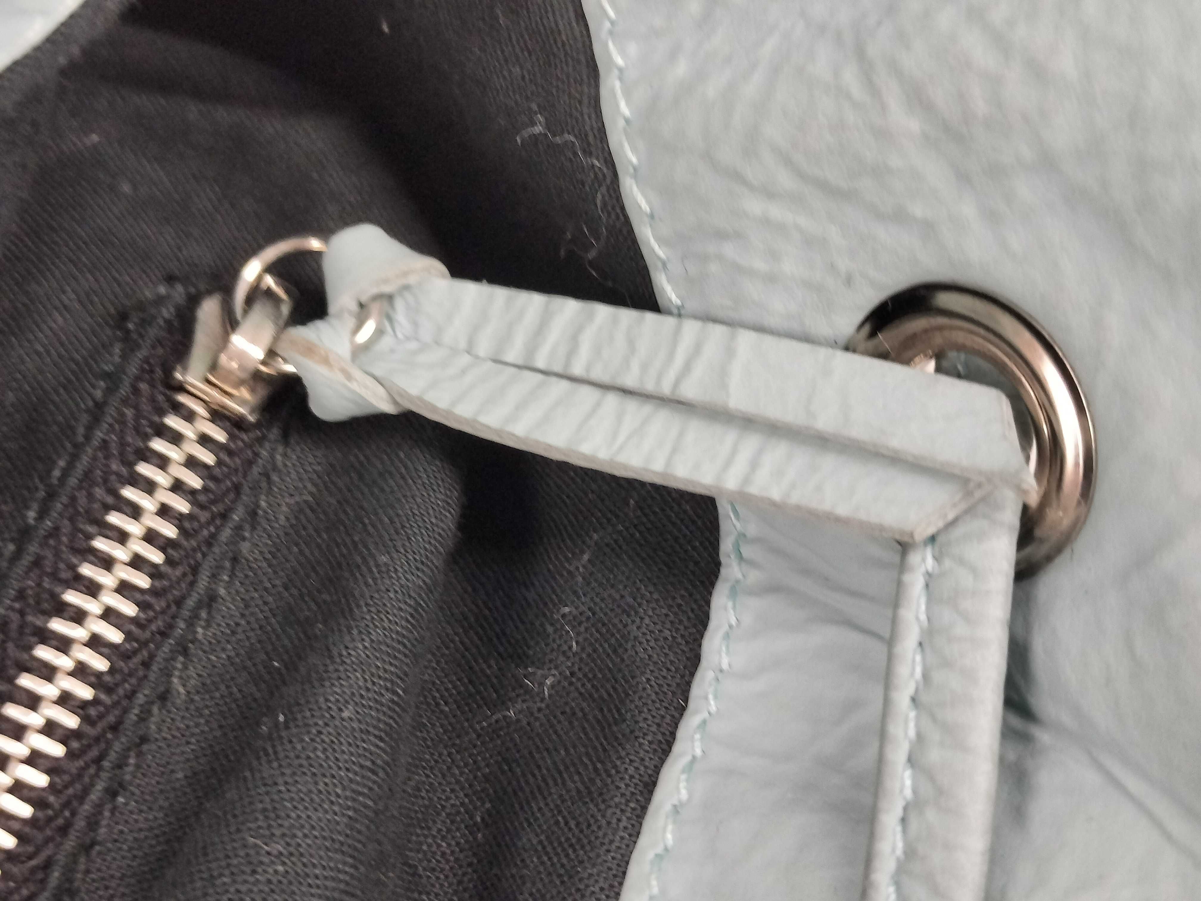 Classic Mini Pom 2-Way Bag Handbag — view 13