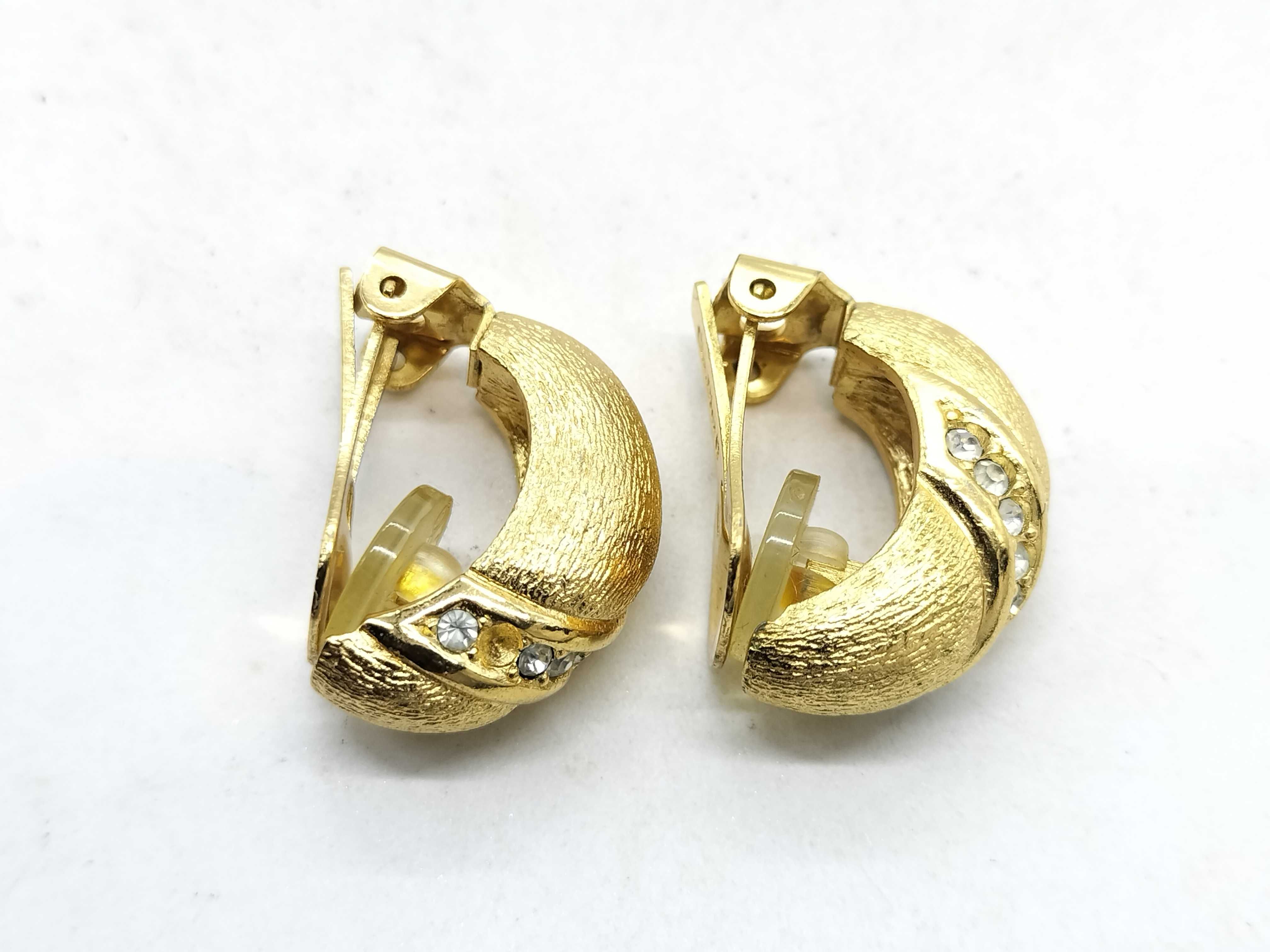 Earrings — view 3