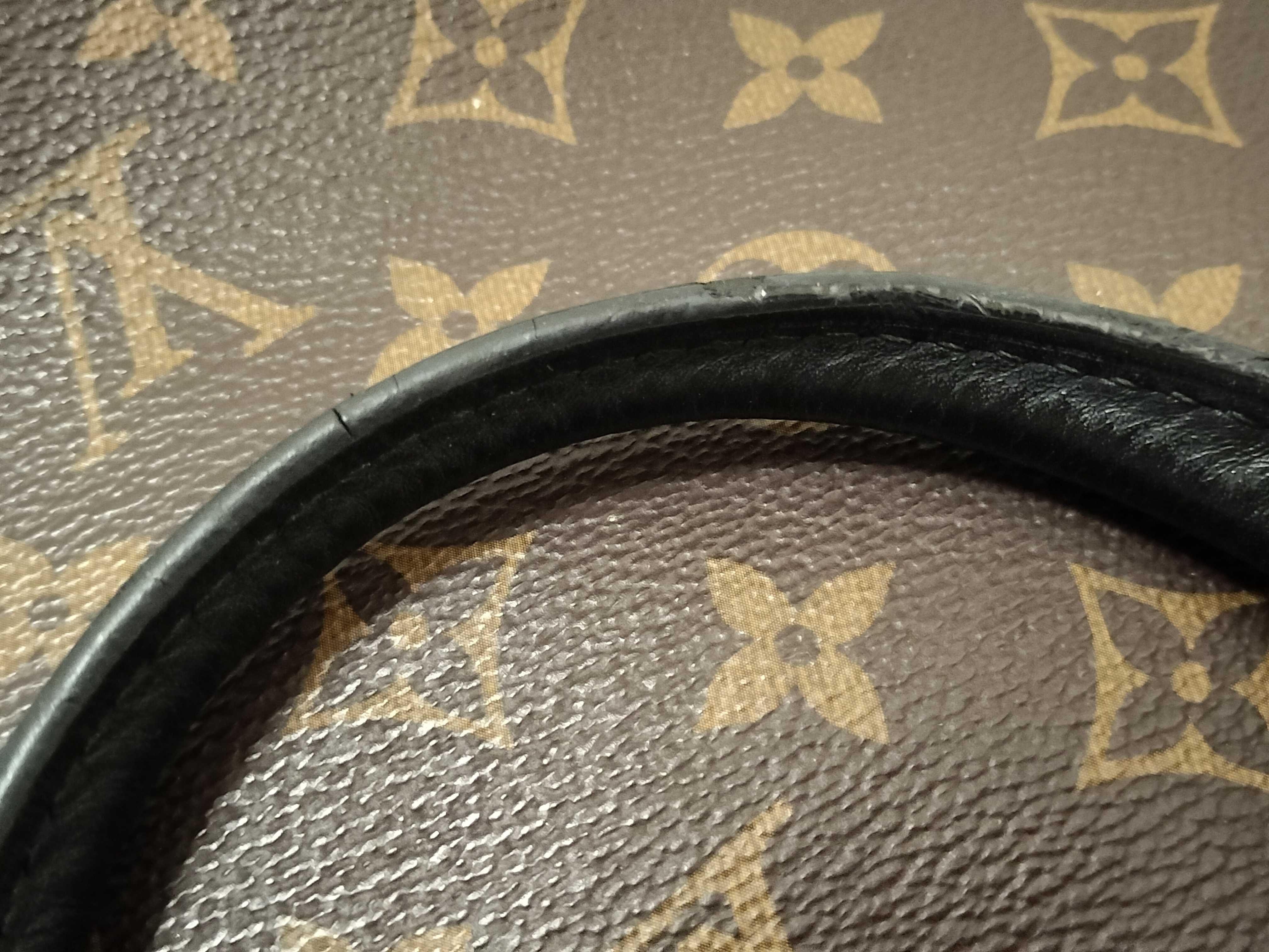 Monogram Louis Vuitton M44351 Monogram Flower Zipped PM Tote Bag Black Gold Hardware Tote Bag — view 15