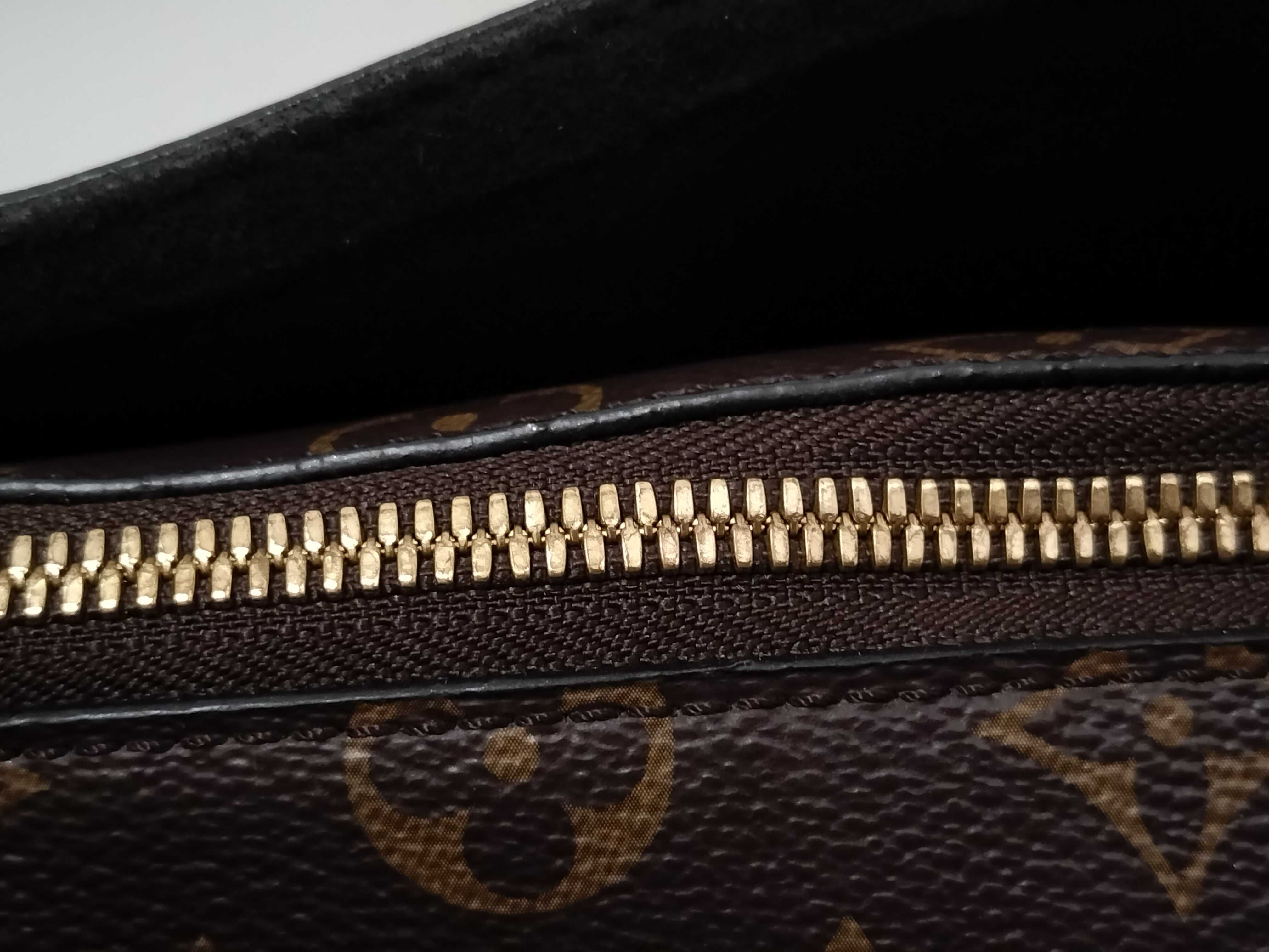 Monogram Louis Vuitton M44351 Monogram Flower Zipped PM Tote Bag Black Gold Hardware Tote Bag — view 6