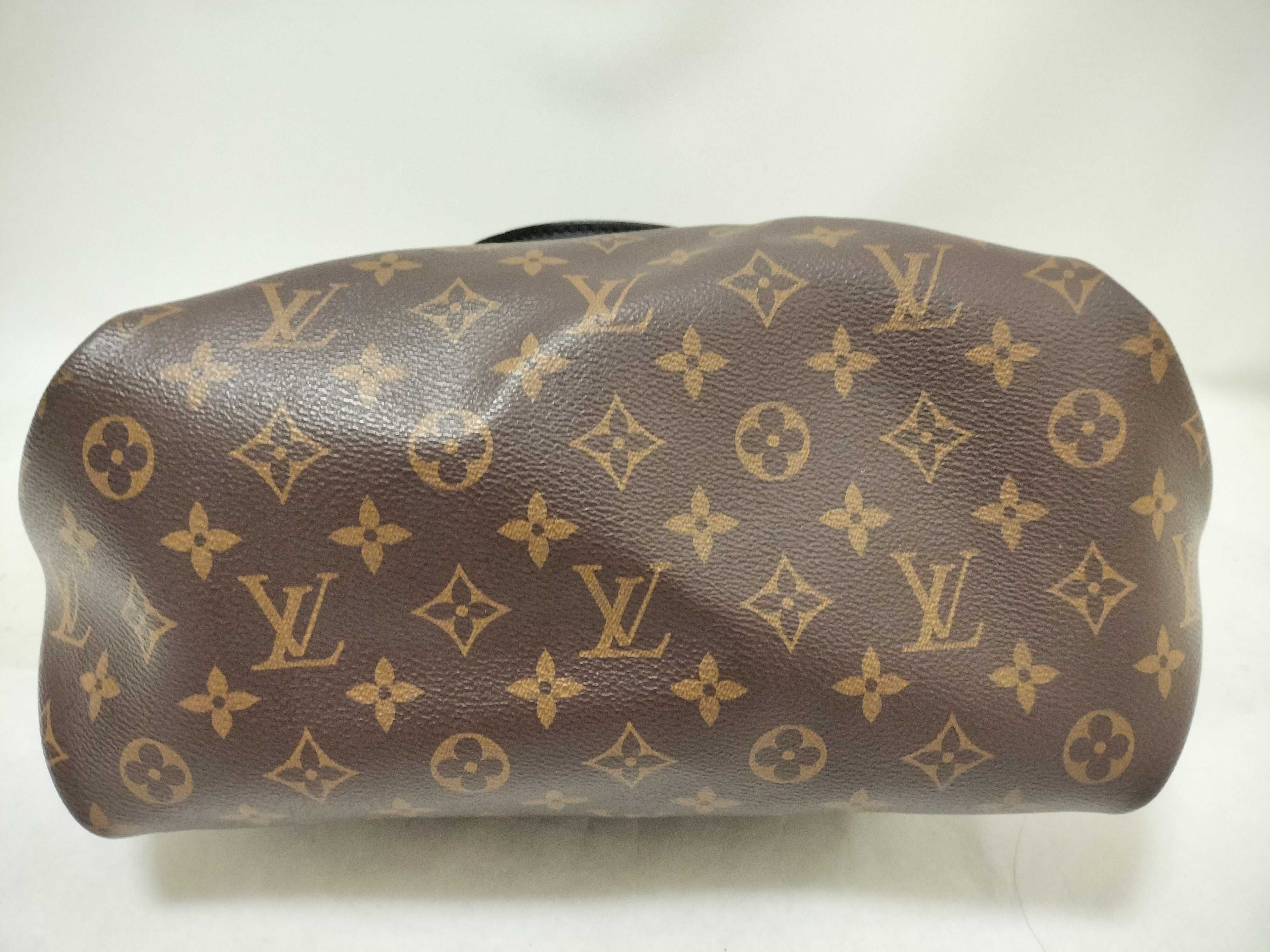 Monogram Louis Vuitton M44351 Monogram Flower Zipped PM Tote Bag Black Gold Hardware Tote Bag — view 8