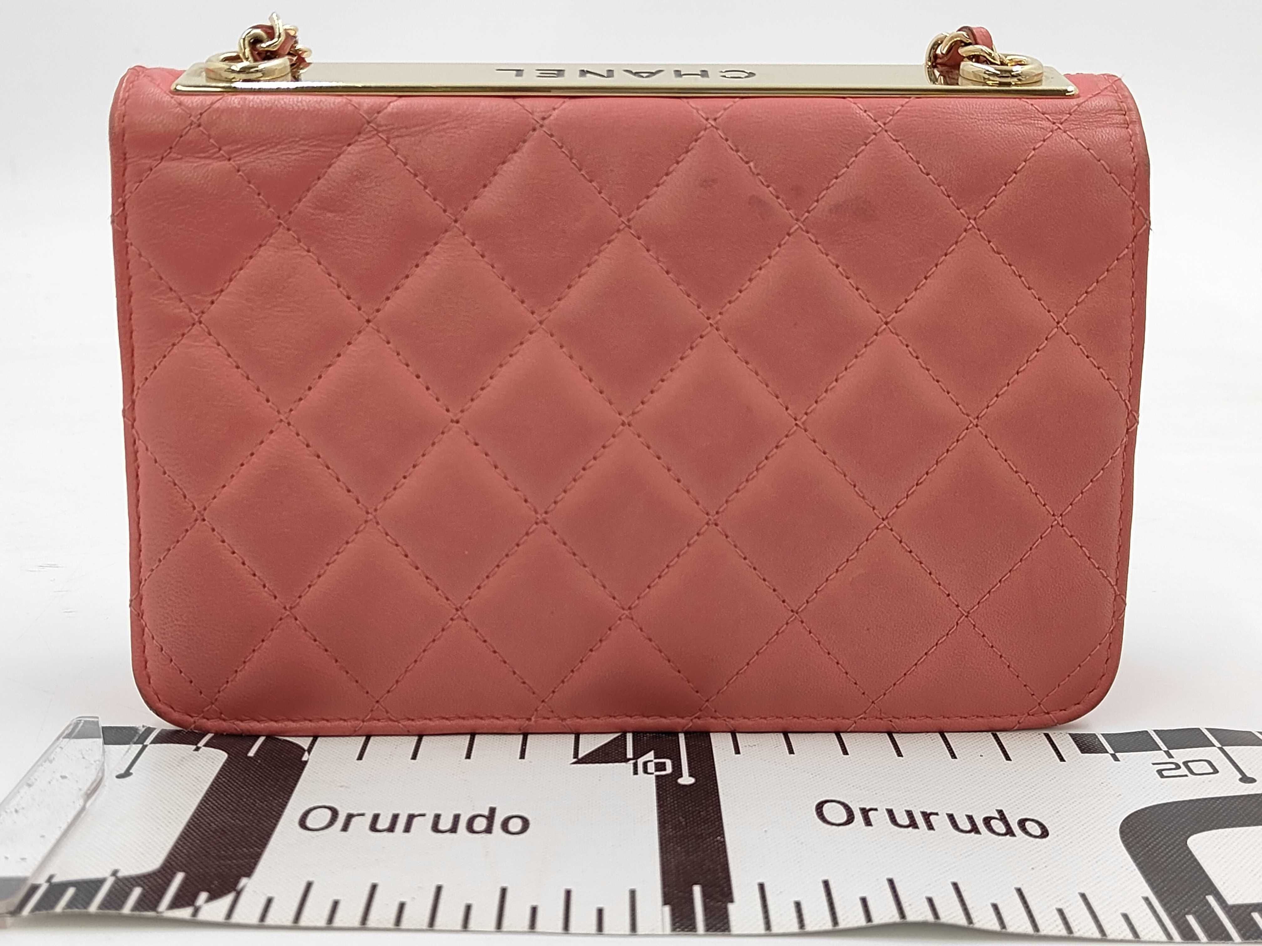 Chain Wallet Lambskin Pink Gold Shoulder Bag — view 2