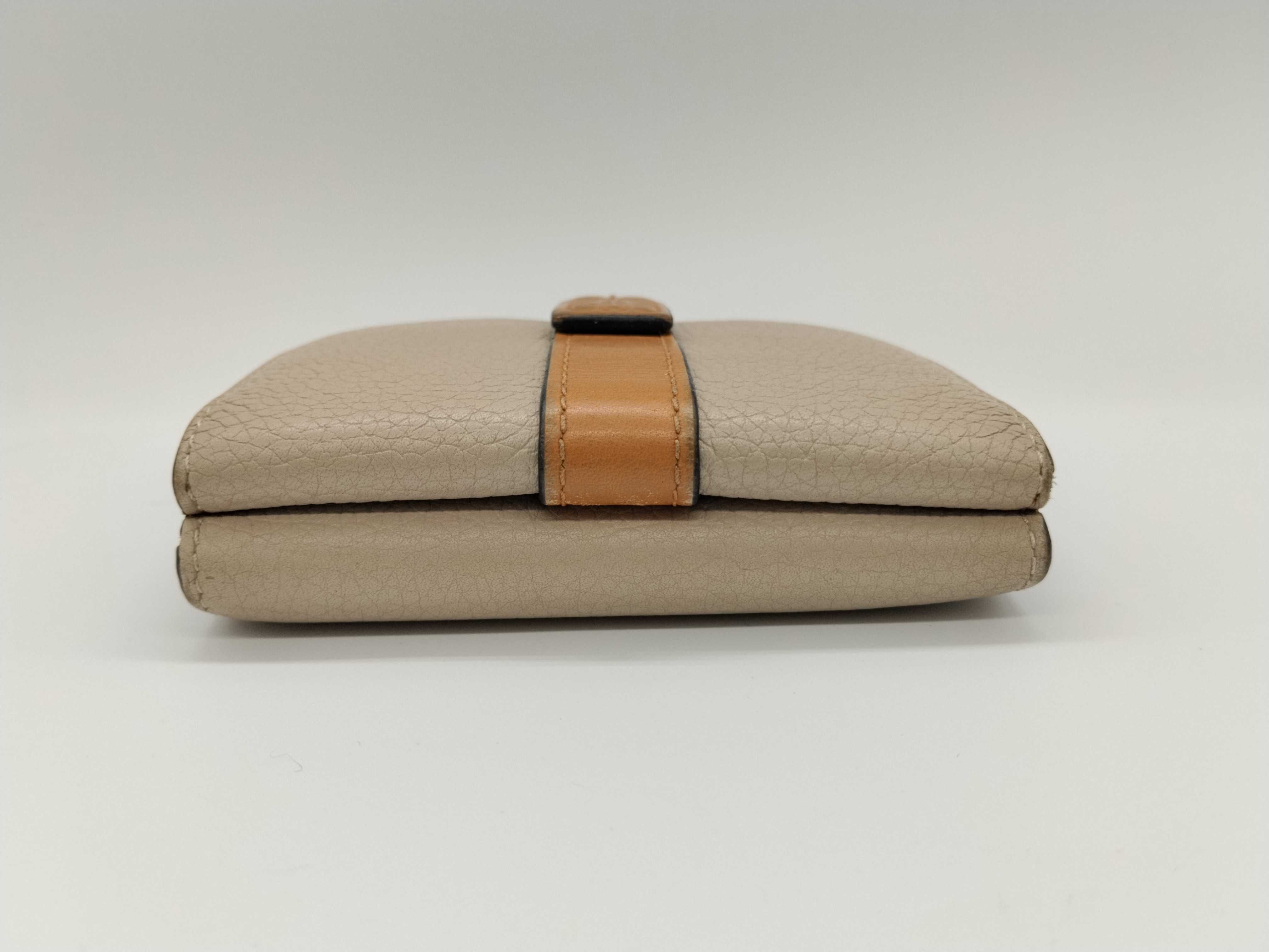 wallet — view 5