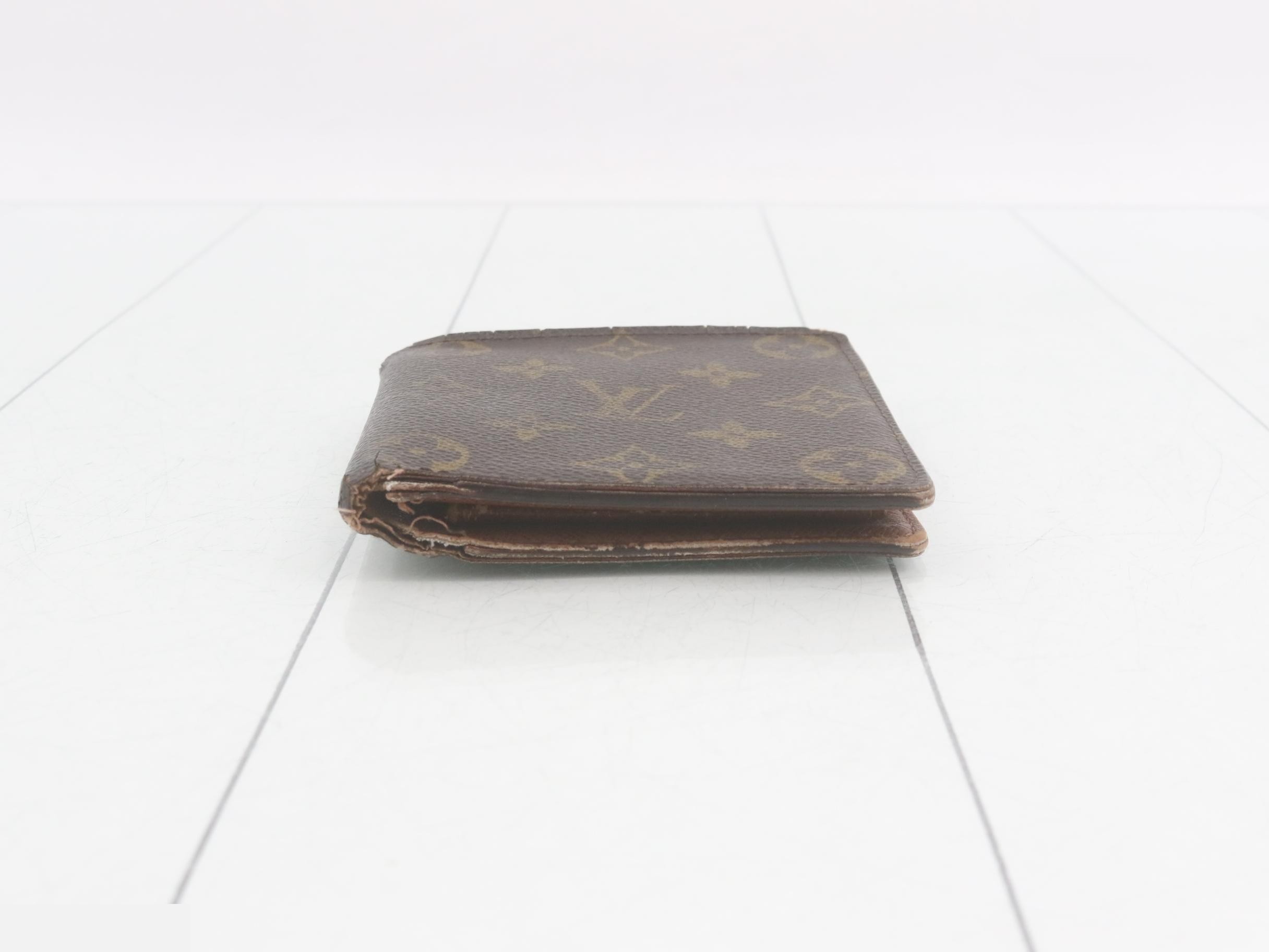 Monogram Porte-Billet Card Credit Monnaie Bi-fold Wallet — view 3