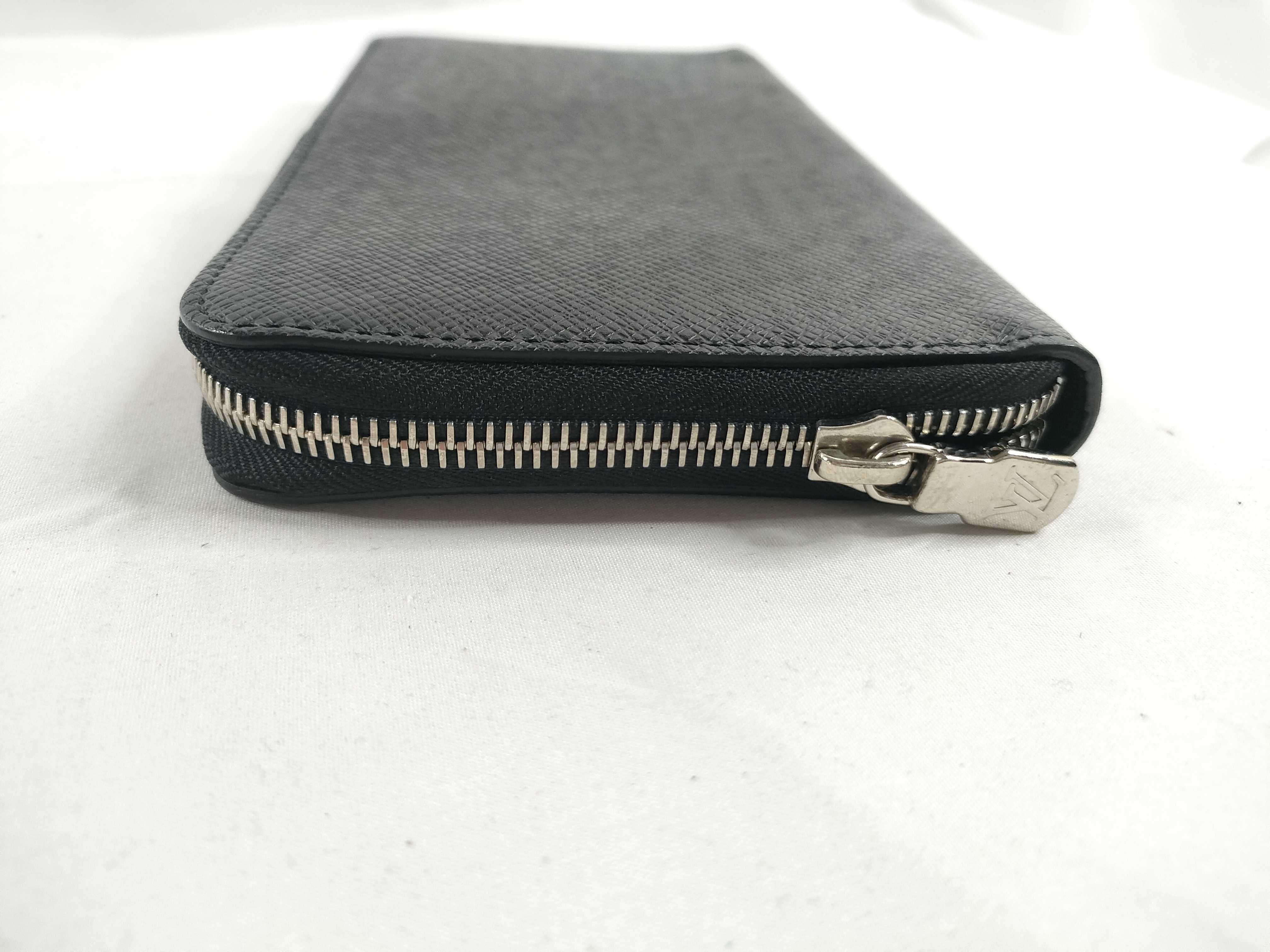 Taiga Louis Vuitton Zippy Organizer NM Wallet — view 5