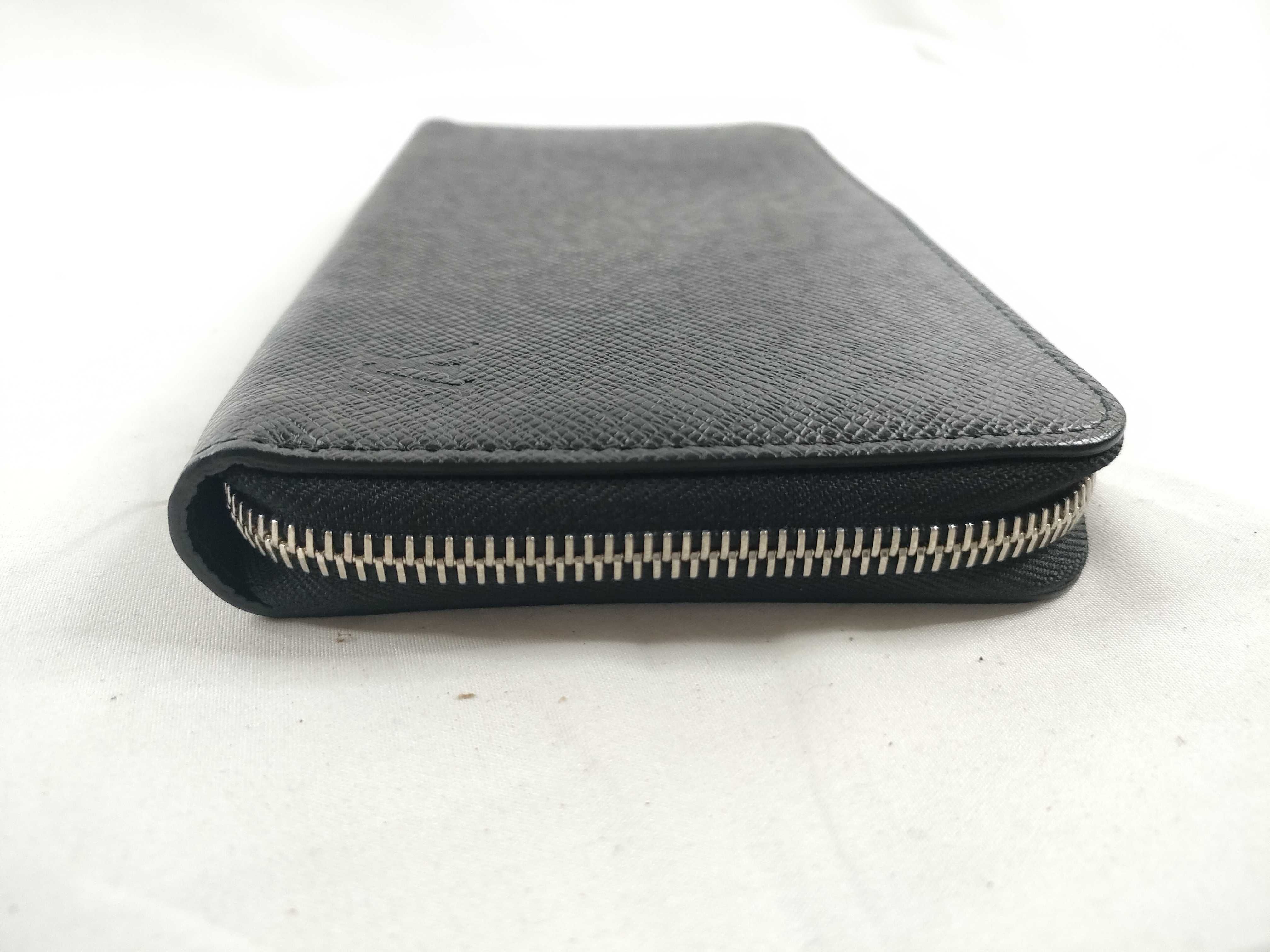 Taiga Louis Vuitton Zippy Organizer NM Wallet — view 7
