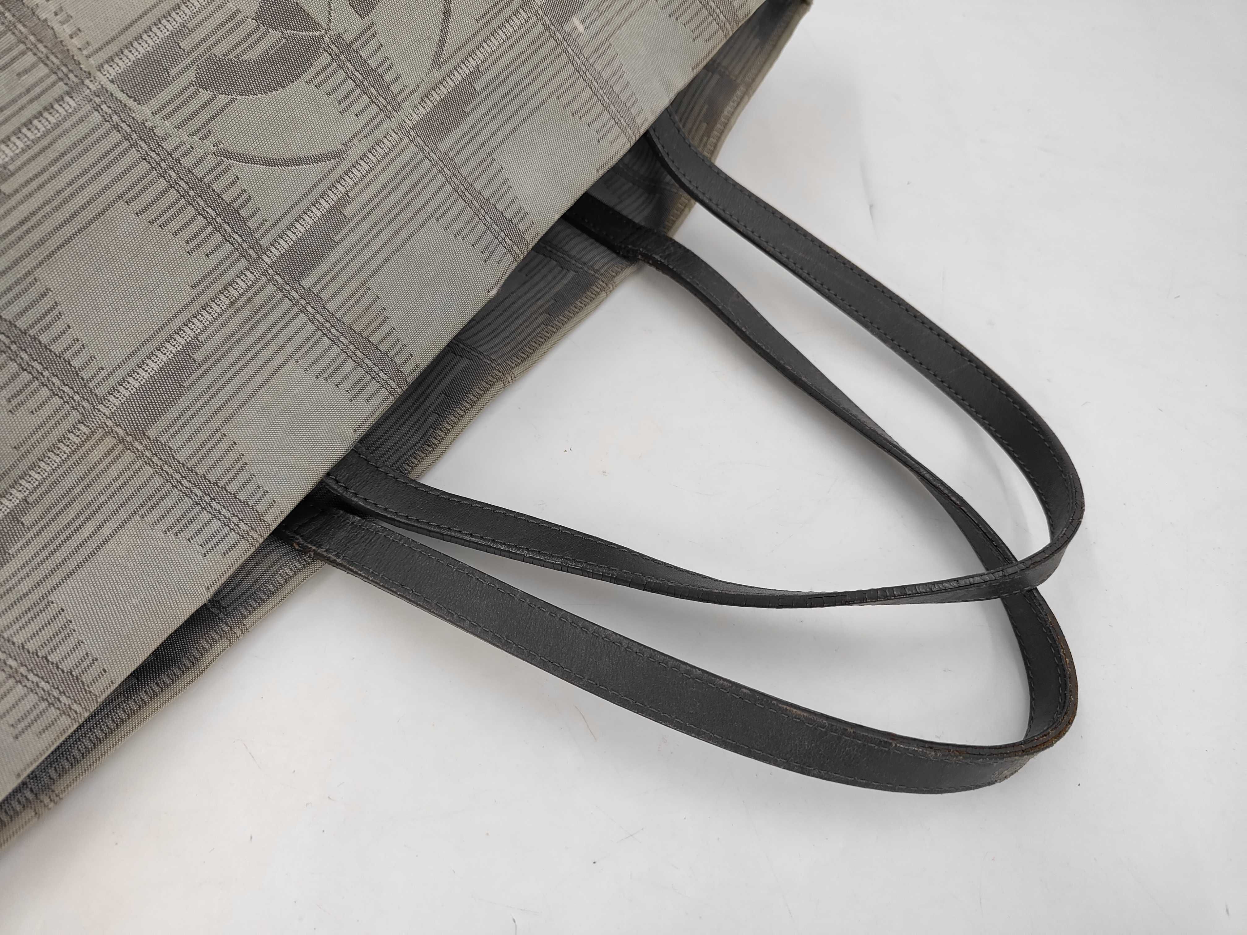 New Travel Line Tote Bag (New Model, Gray) — view 3