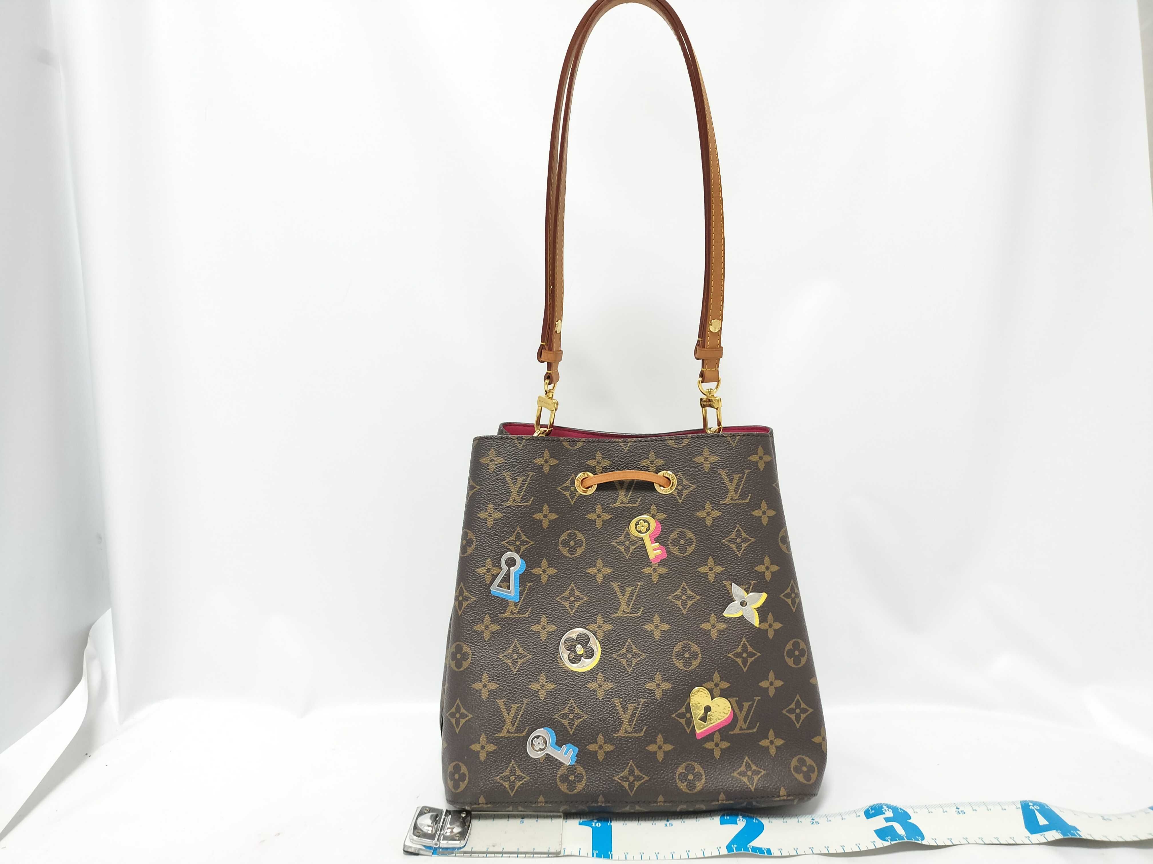 Monogram Louis Vuitton Shoulder Bag — view 2