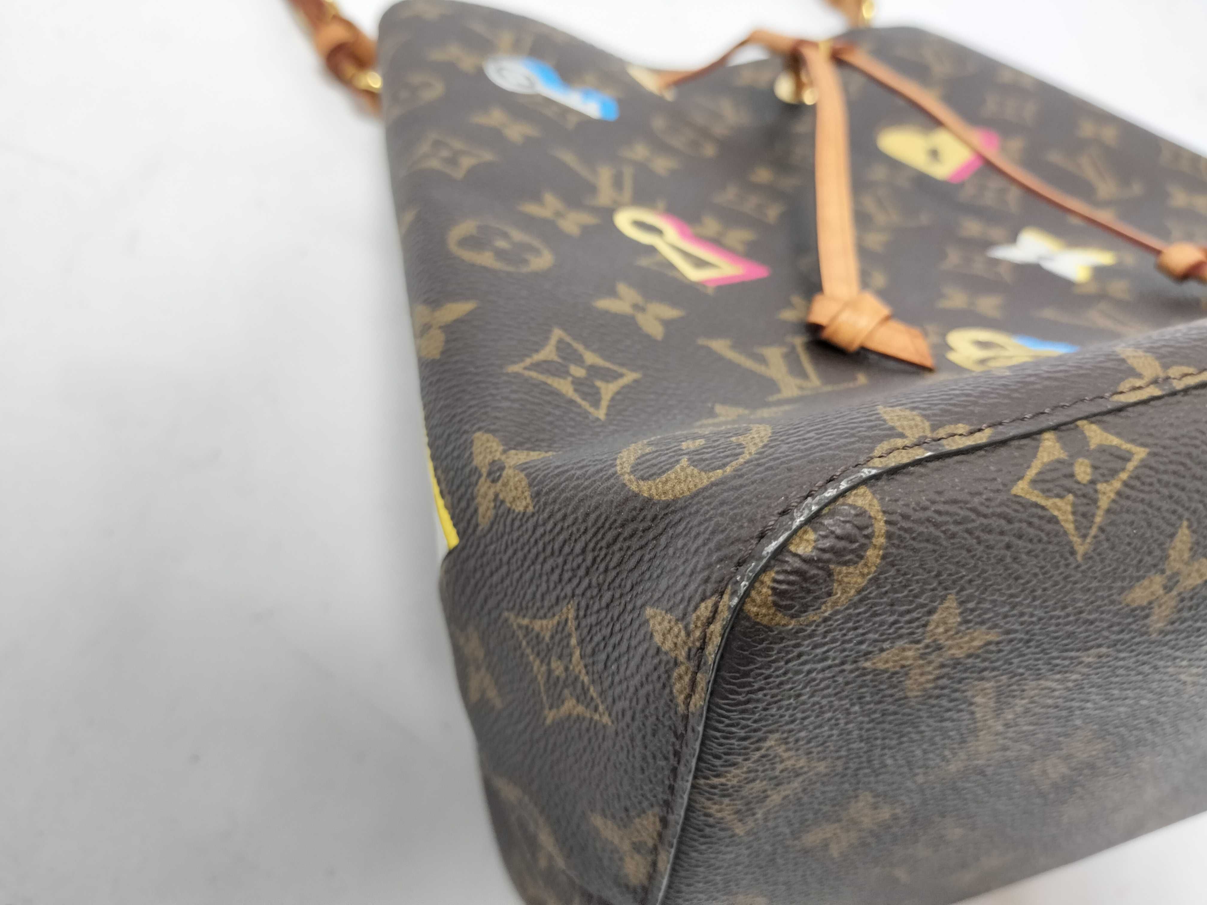 Monogram Louis Vuitton Shoulder Bag — view 7