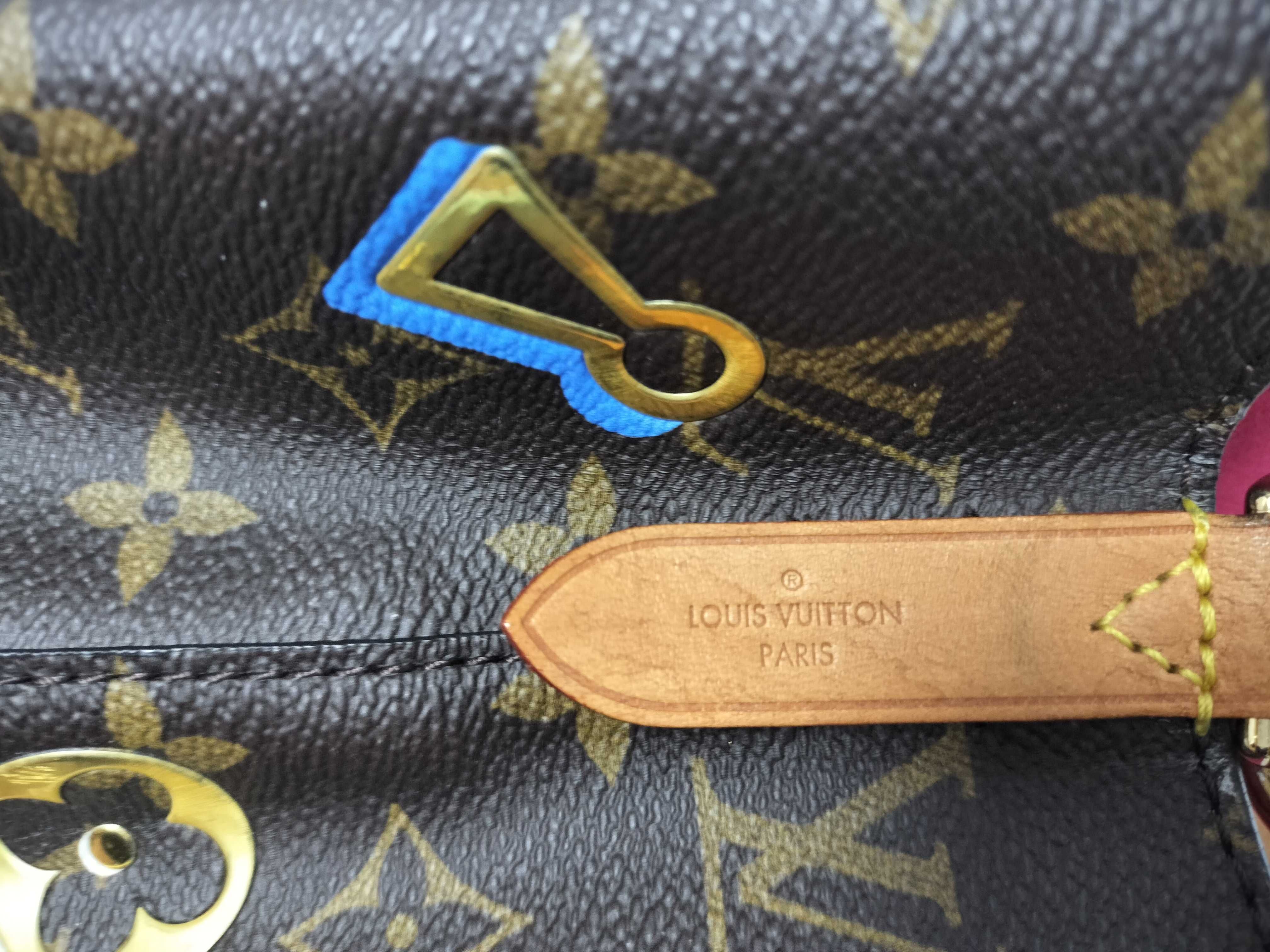 Monogram Louis Vuitton Shoulder Bag — view 10