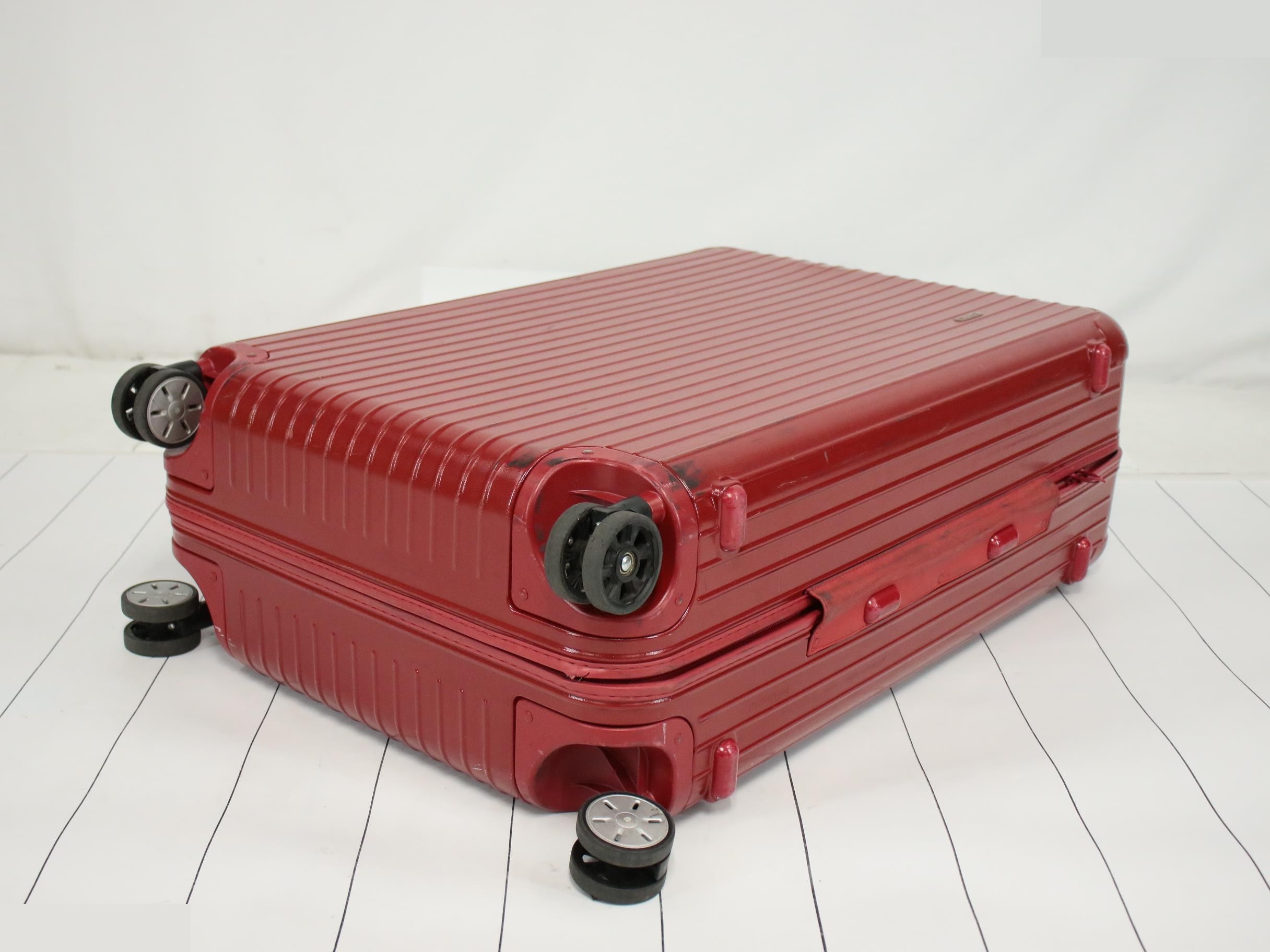 Salsa Polycarbonate Suitcase Red — view 6