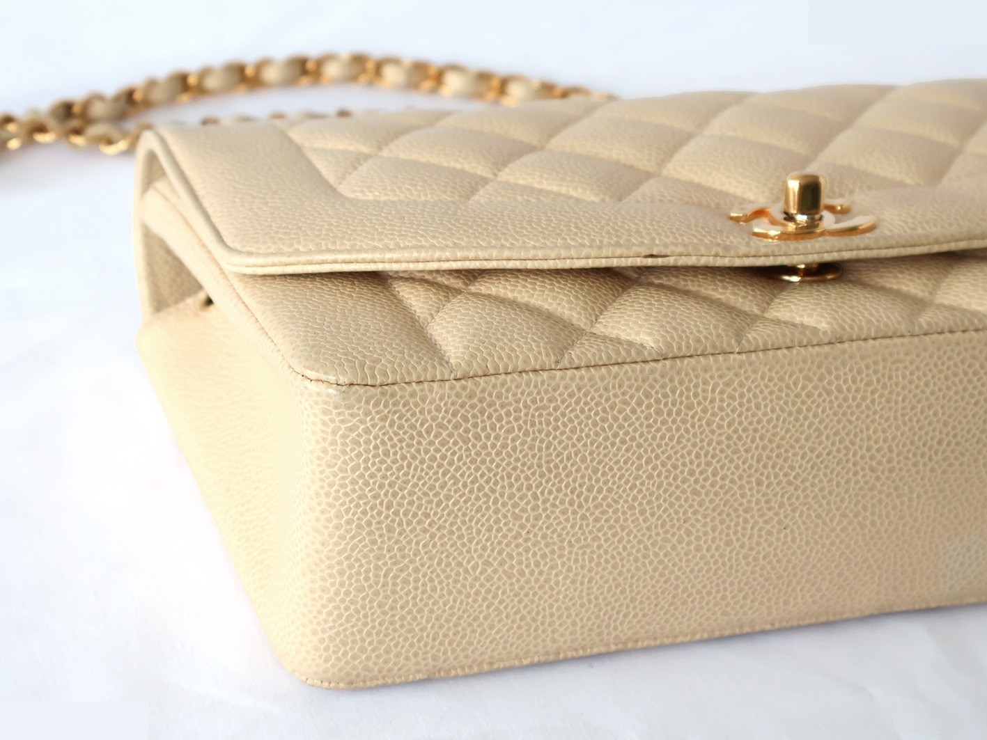Caviar Skin Diana 25 Chain Shoulder Bag, Beige — view 3