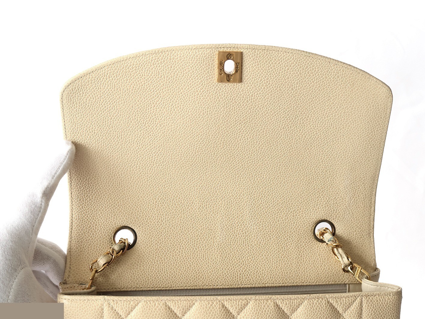 Caviar Skin Diana 25 Chain Shoulder Bag, Beige — view 10
