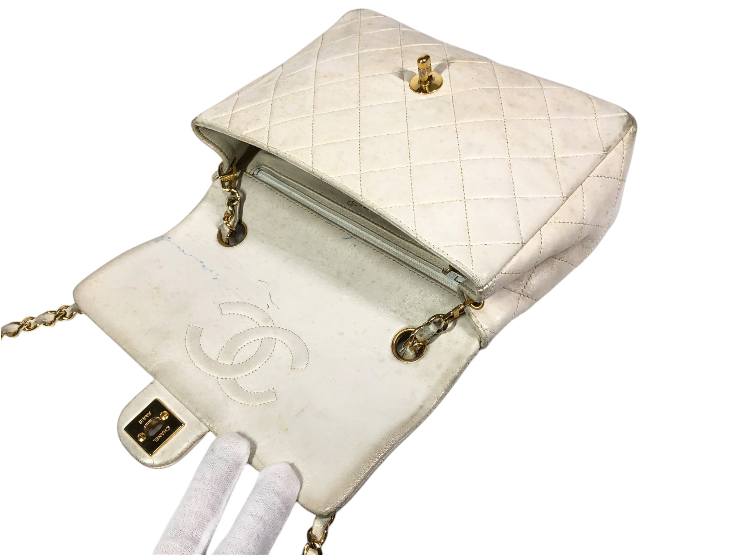 full flap matelassé chain shoulder bag — view 8