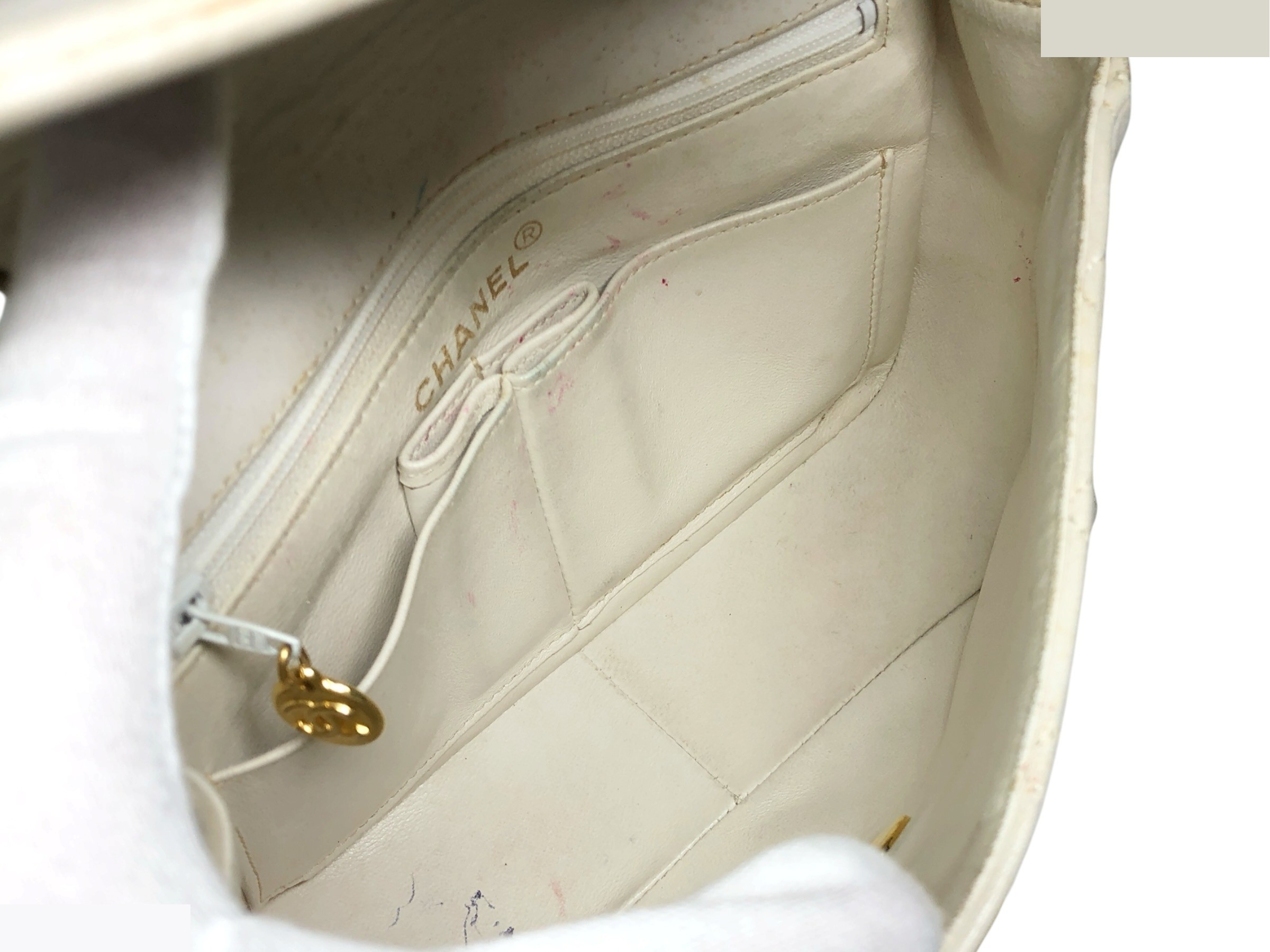 full flap matelassé chain shoulder bag — view 9