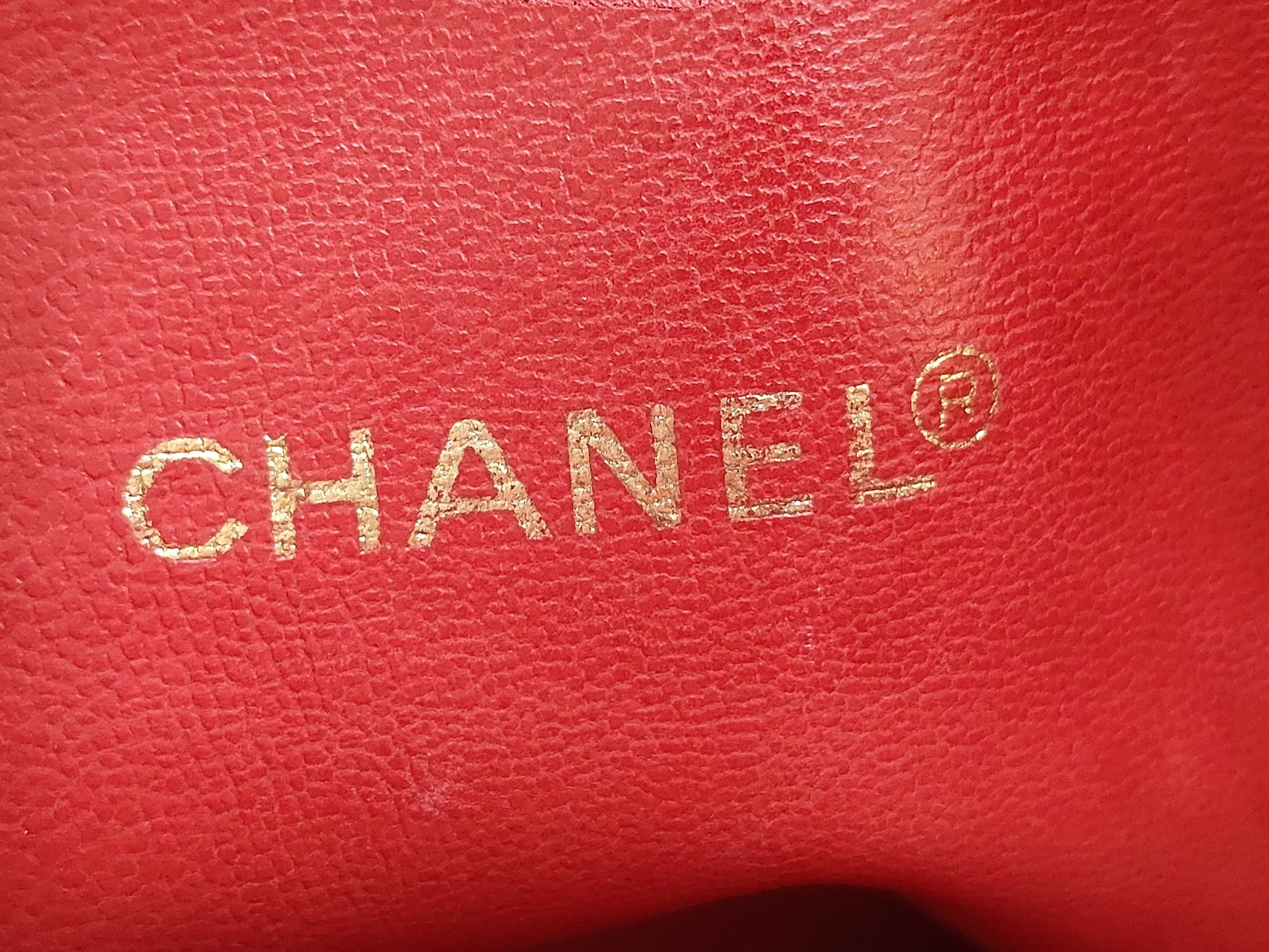 Coco Mark Caviar Skin Chain Tote Bag — view 13