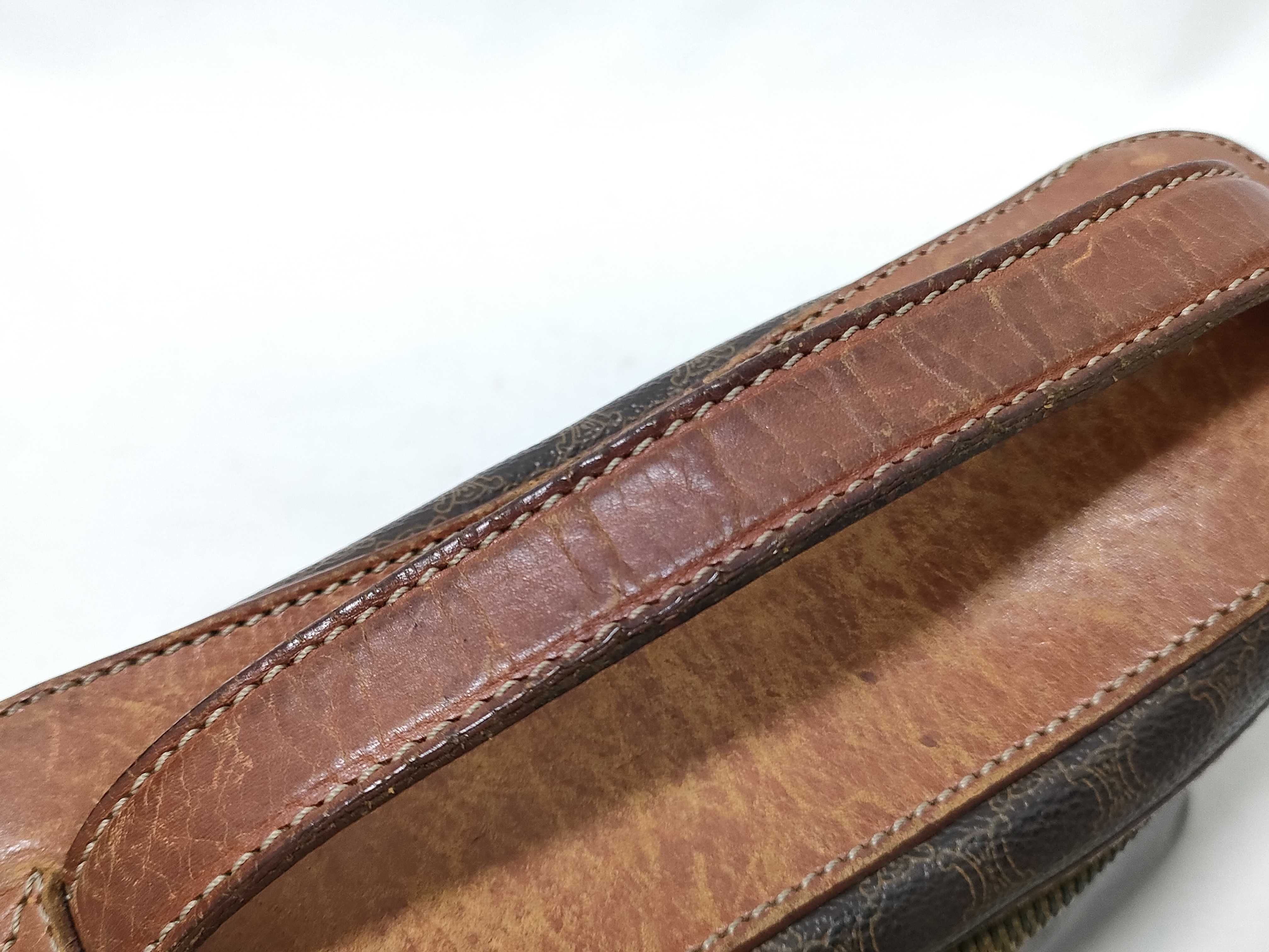 cosmetic pouch — view 4