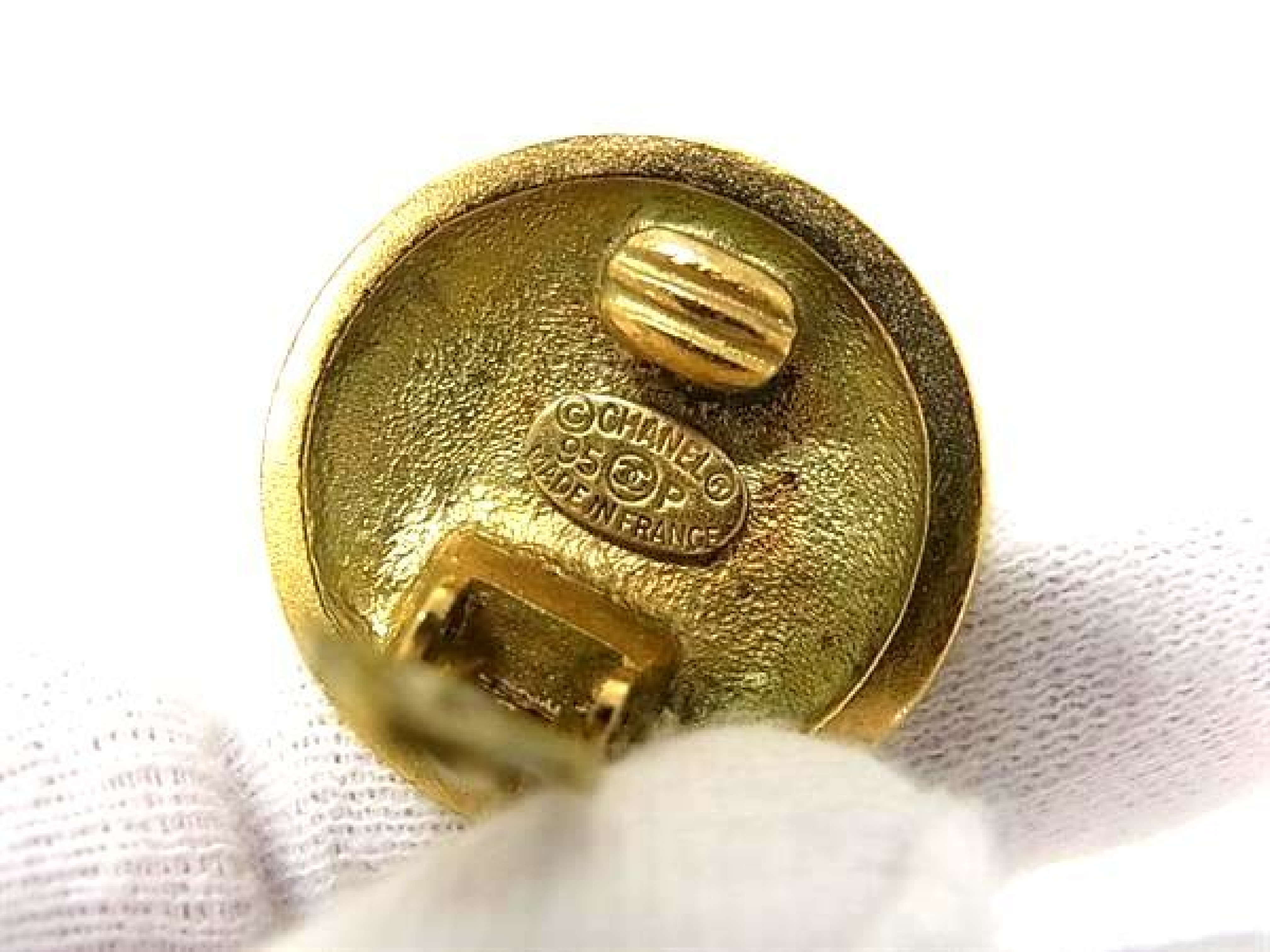 Coco Mark 95P Clip-on Earrings, Gold Tone, Women's Accessory, FY4011 Earrings — view 3