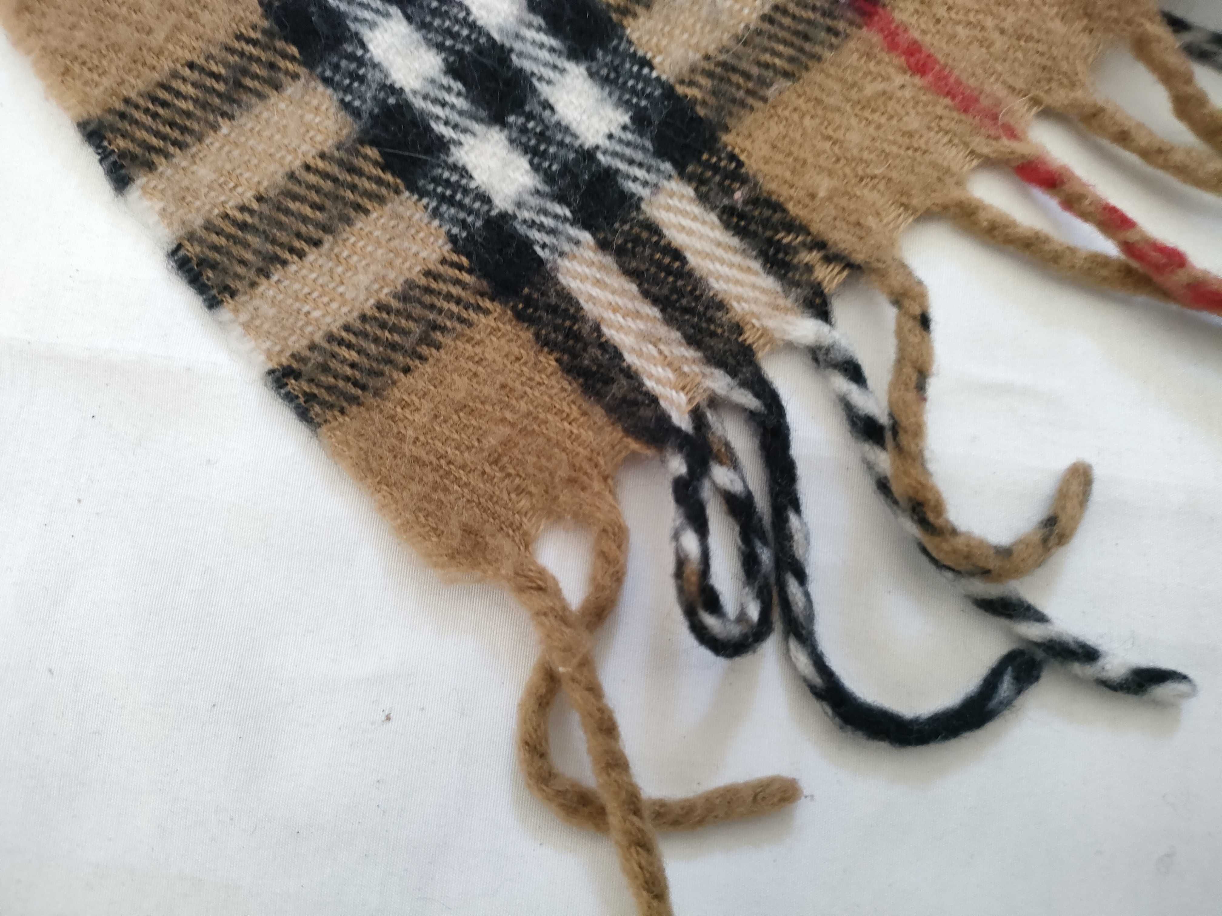 scarf, Nova check pattern, cashmere, and other accessories. — view 3