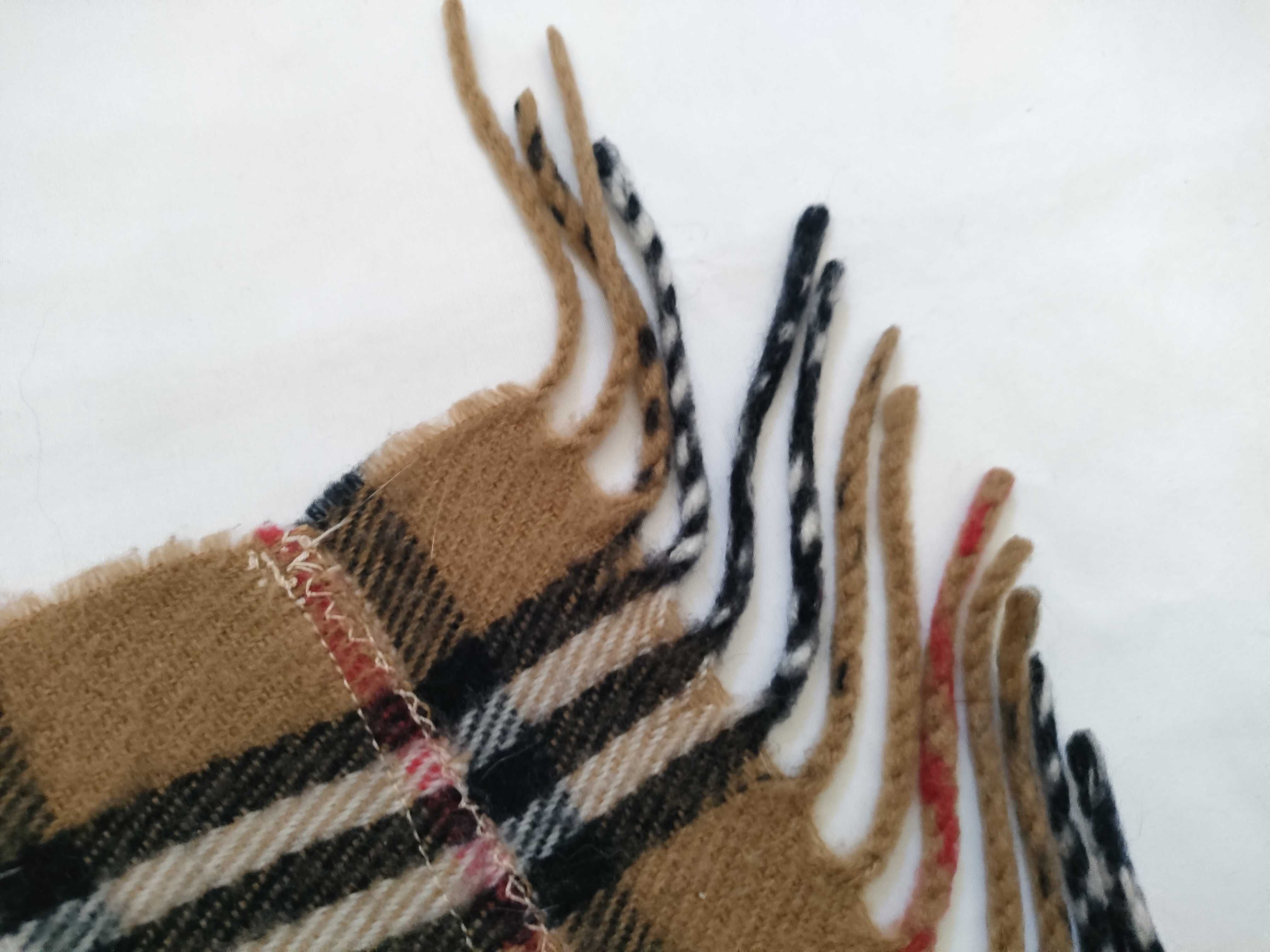 scarf, Nova check pattern, cashmere, and other accessories. — view 7