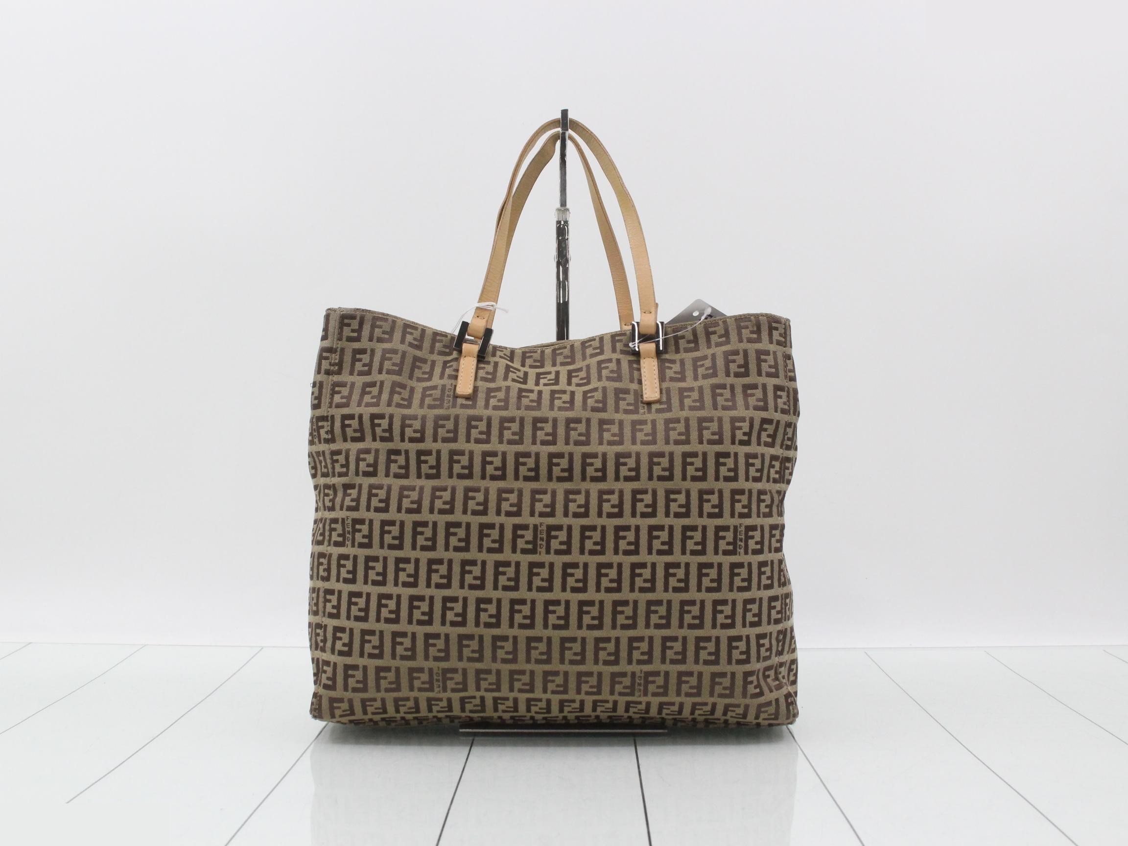 Zucchino Leather Tote Bag — view 2
