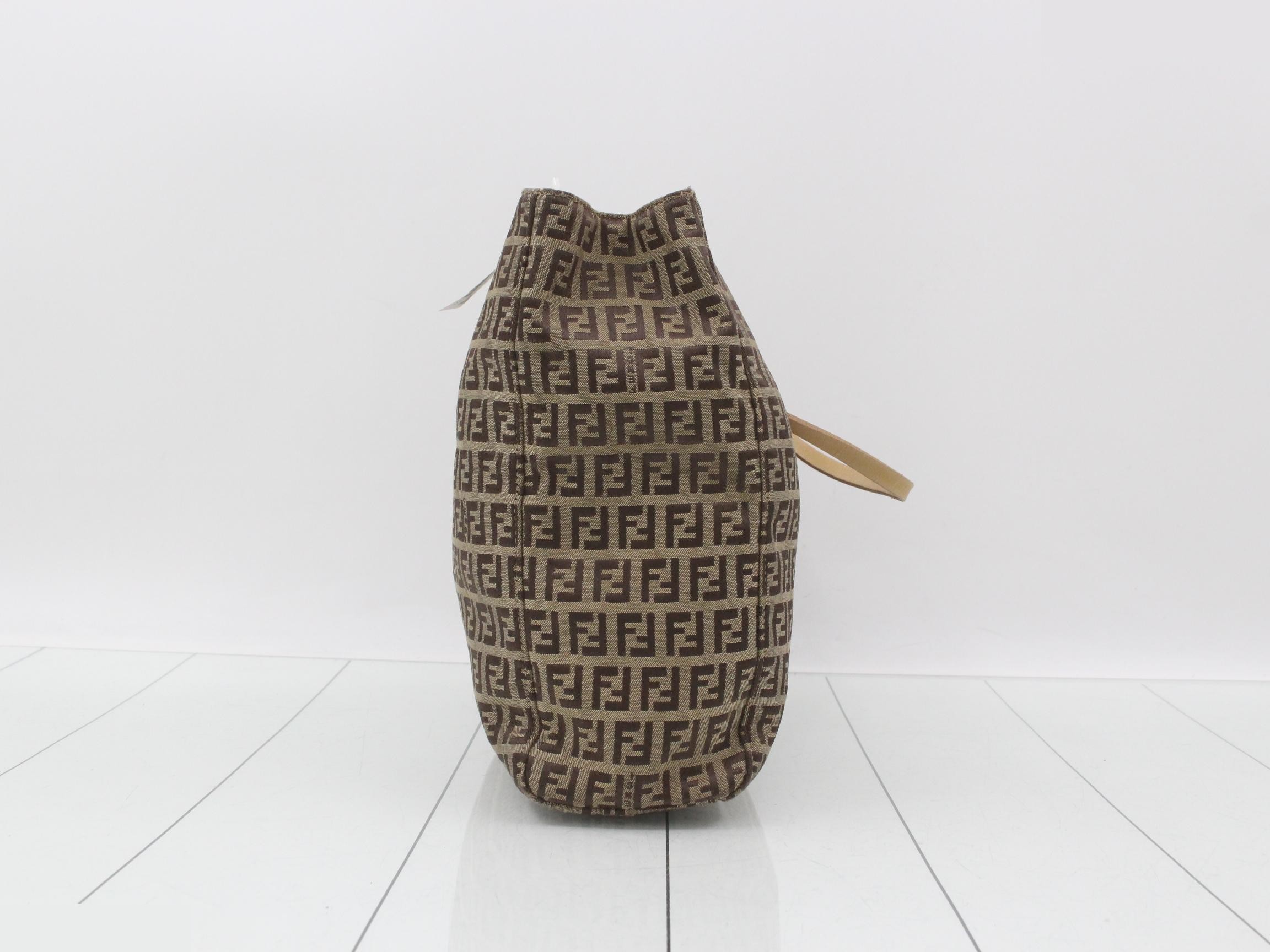Zucchino Leather Tote Bag — view 4